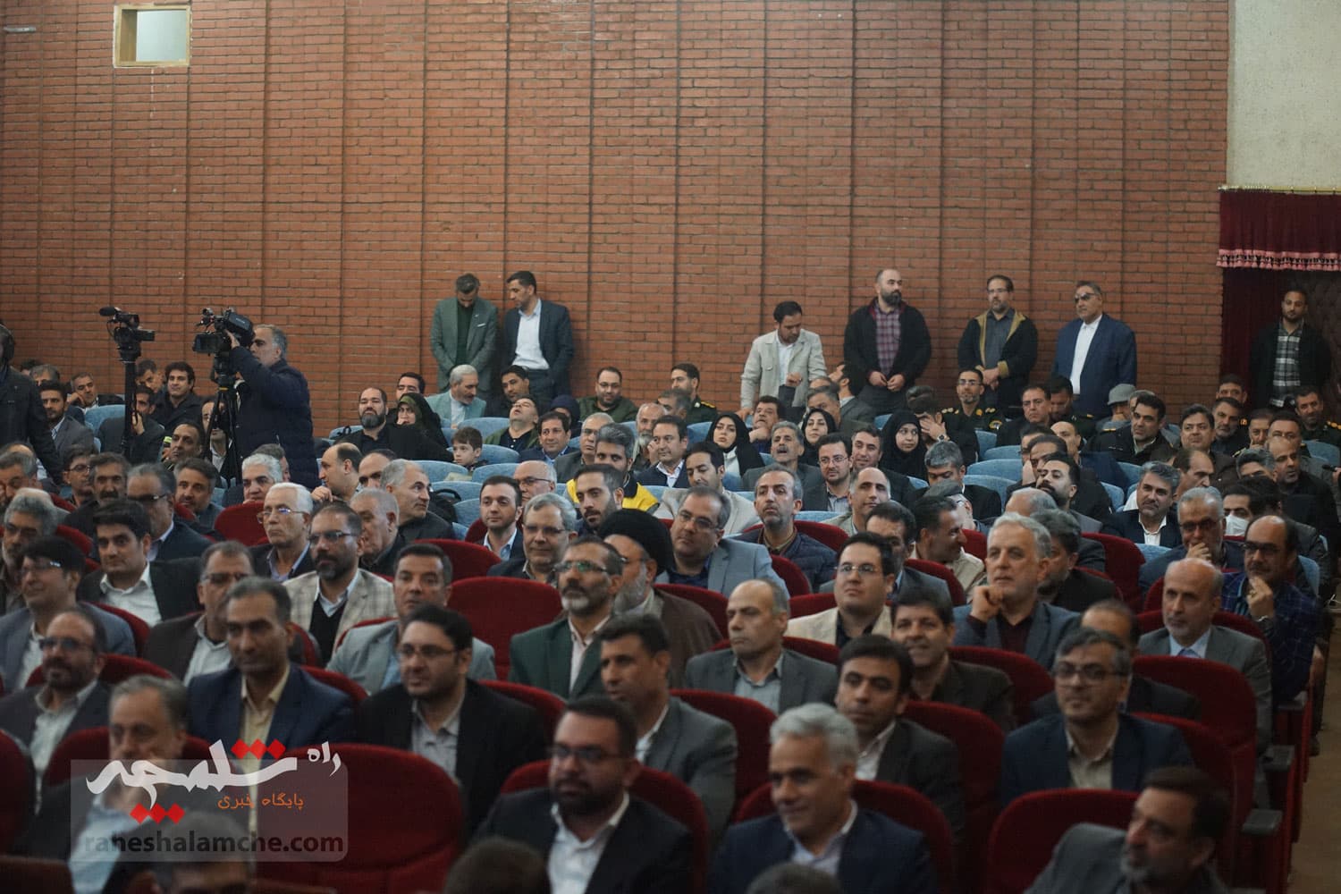 گزارش تصویری کامل سفر پزشکیان جنوب شرق تهران — تصویر 71