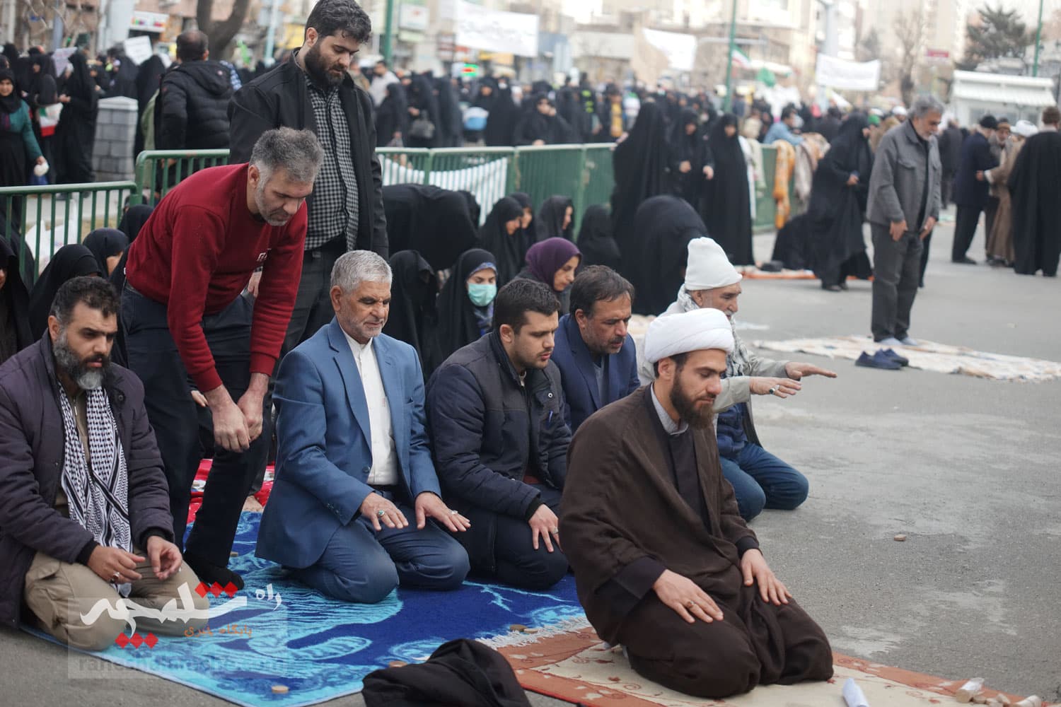گزارش تصویری از تجمع مردمی امروز حامیان حجاب مقابل مجلس — تصویر 9