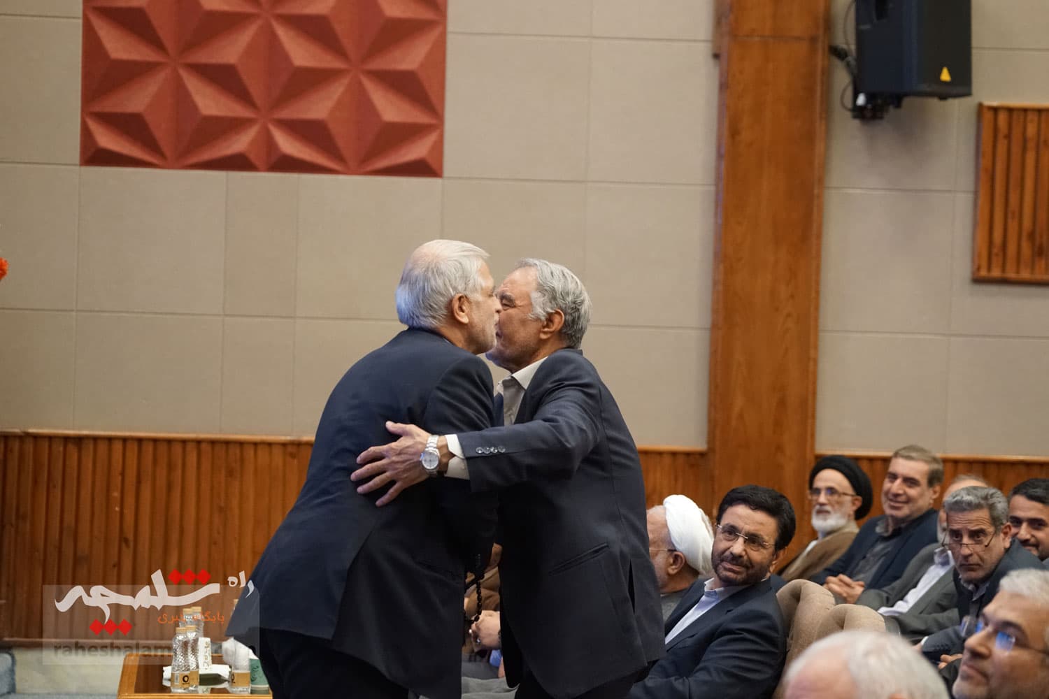 نشست مشترک مجمع خیرین کشور با نمایندگان مجلس +تصاویر — تصویر 69