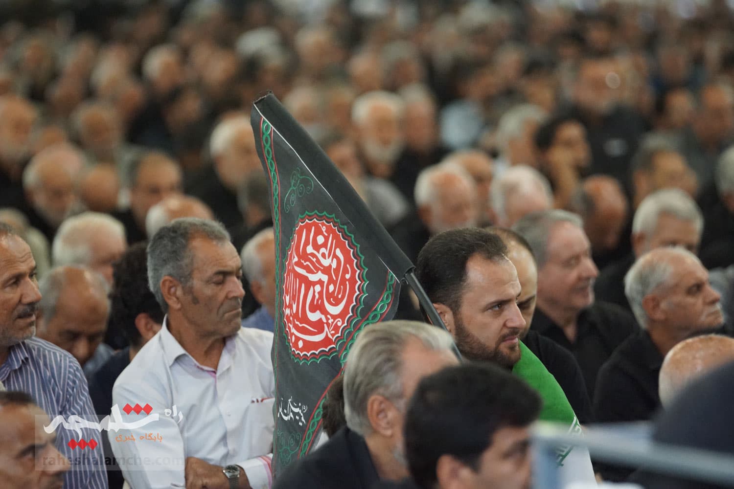 نماز جمعه تهران در اولین روز ماه محرم حسینی برگزار شد +تصاویر — تصویر 46