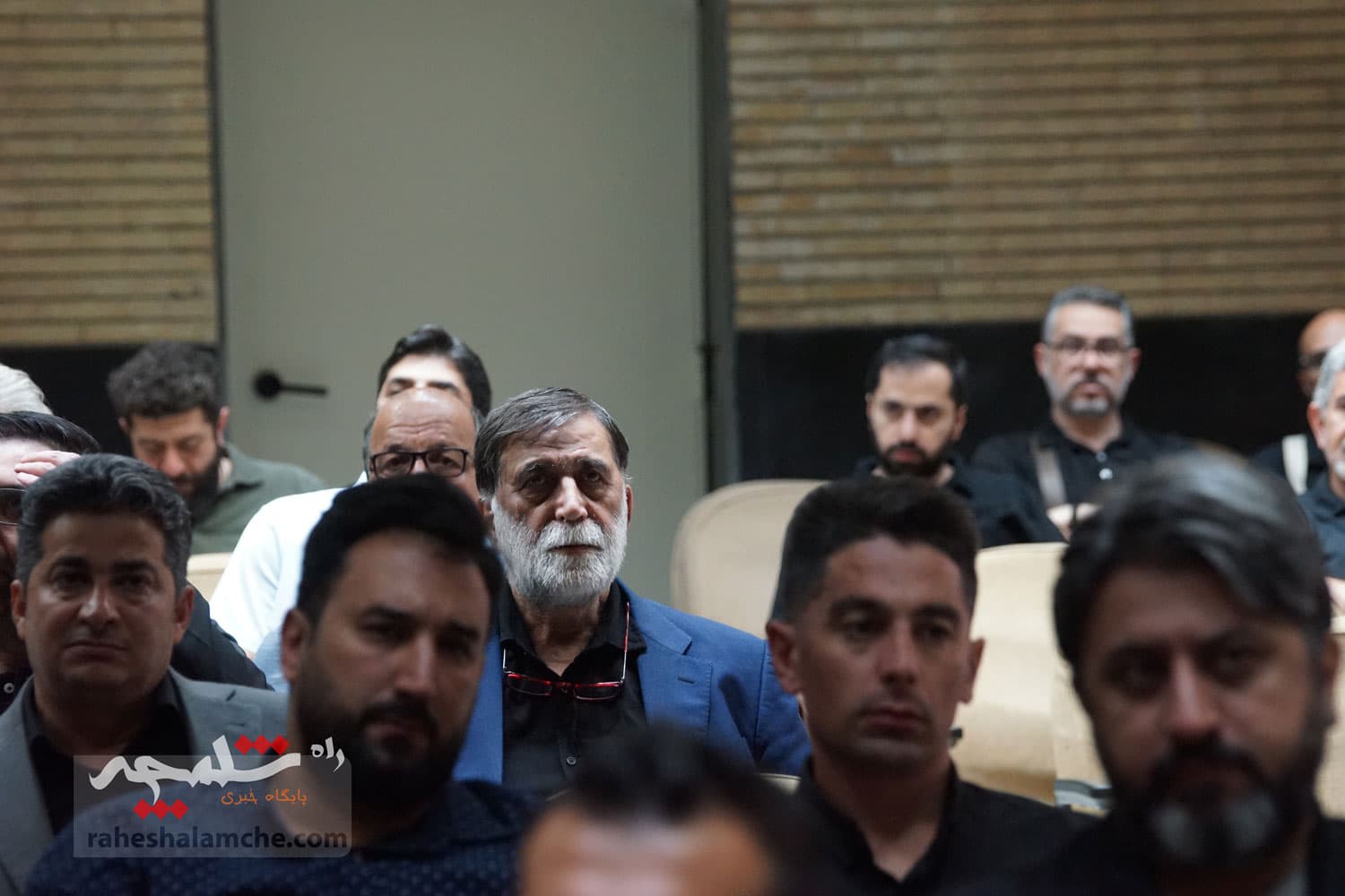 مراسم هفتمین روز درگذشت «محمدرضا درجاتی» +تصاویر — تصویر 18