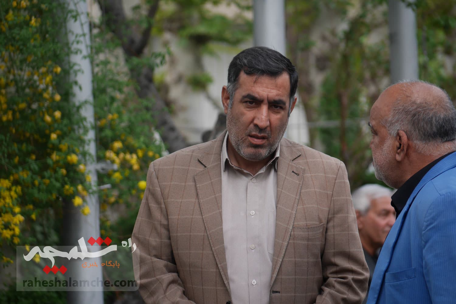 چه کسانی در مراسم تشییع پیکر «عمو ظلی» حضور دارشتند +تصاویر — تصویر 19