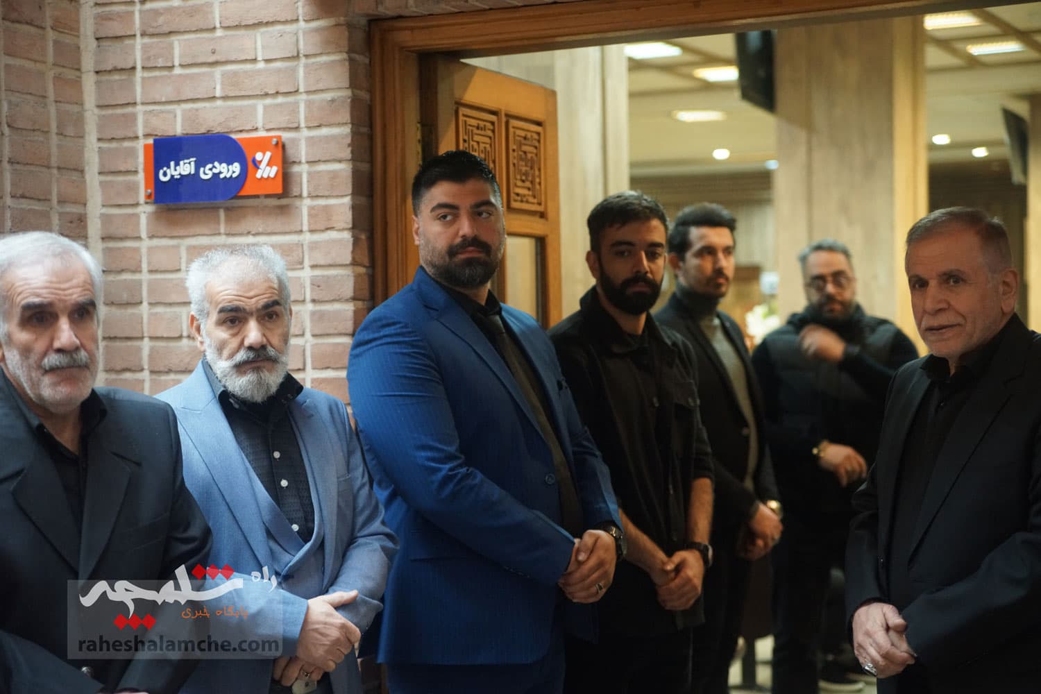 گزارش اختصاصی راه شلمچه از مراسم ختم پدر «بهروز رهبری فرد» +تصاویر — تصویر 125