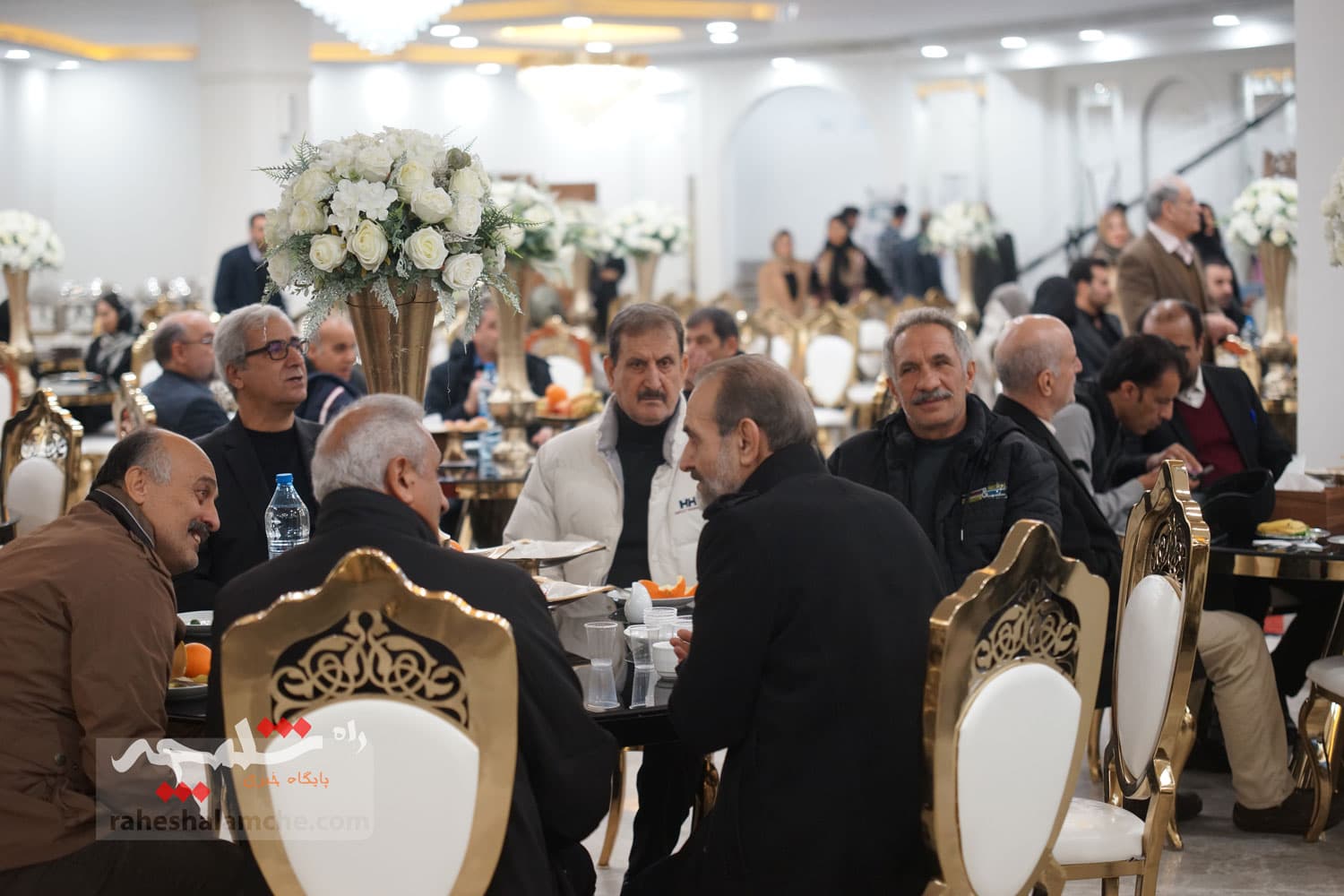 چه کسانی در نخستین کنگره ملی حامیان صلح ایران حضور داشتند؟ +تصاویر — تصویر 14
