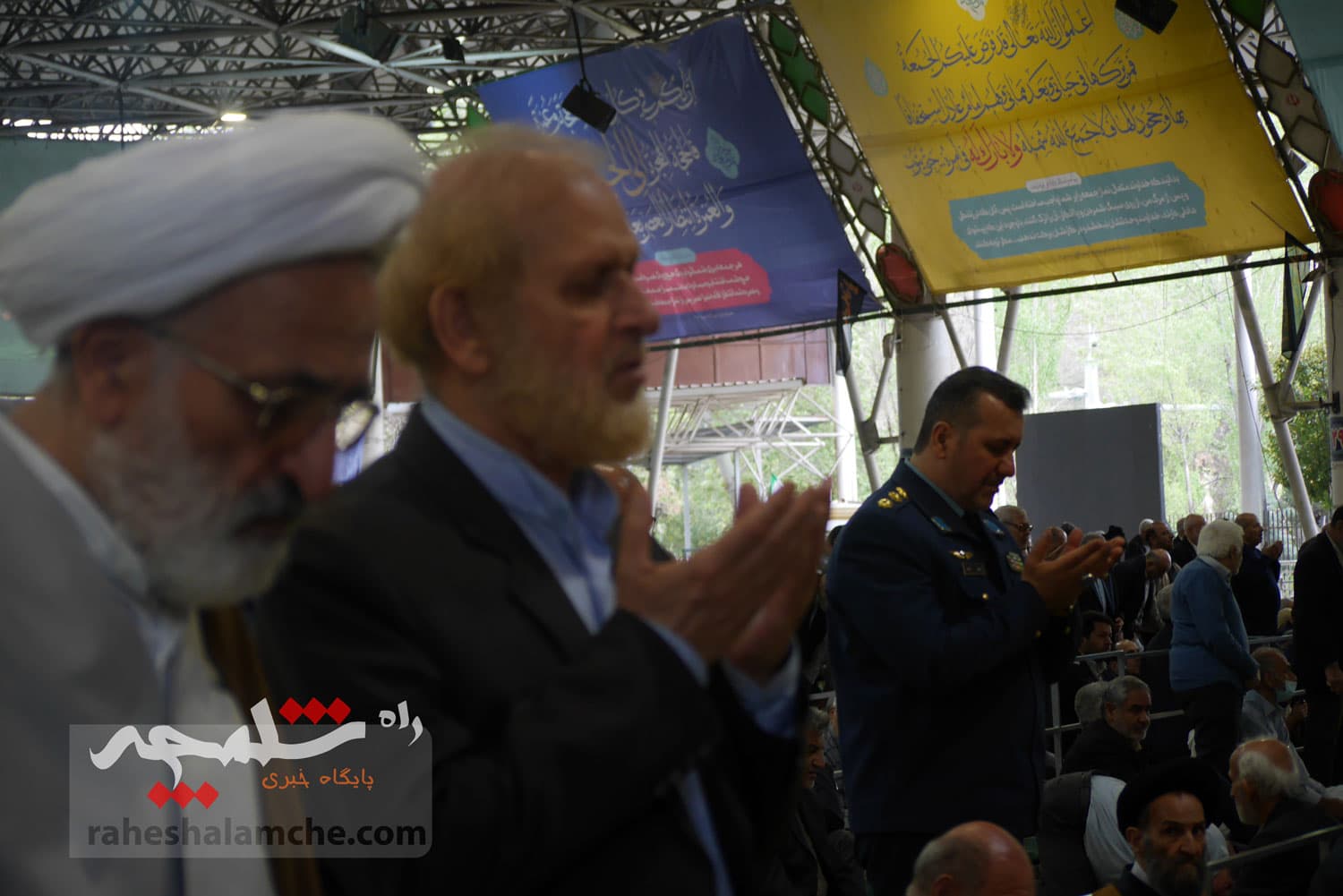 نماز جمعه 15 فروردین تهران برگزار شد +تصاویر — تصویر 14