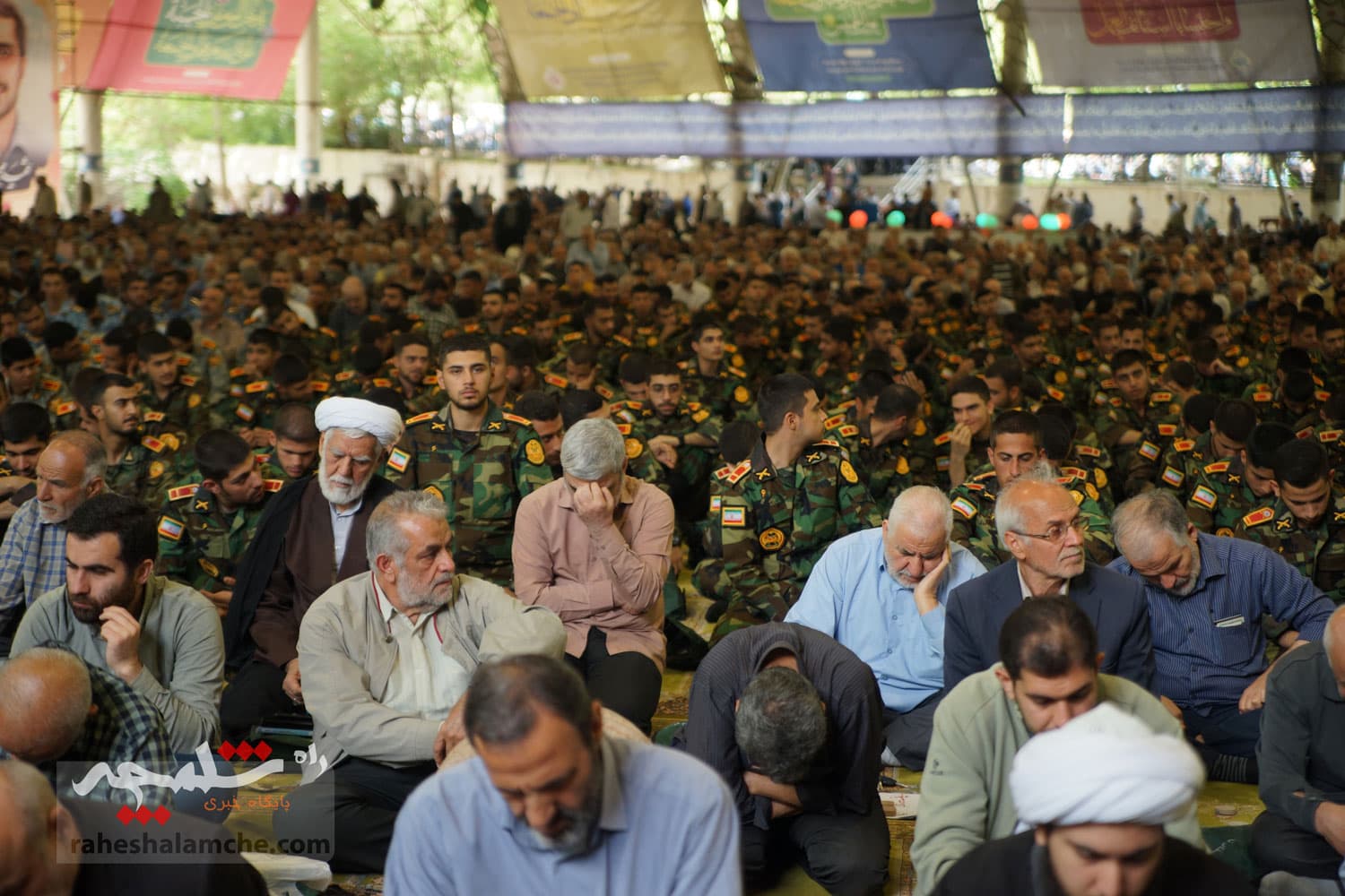 گزارش تصویری نماز جمعه تهران- 22 فروردین — تصویر 71