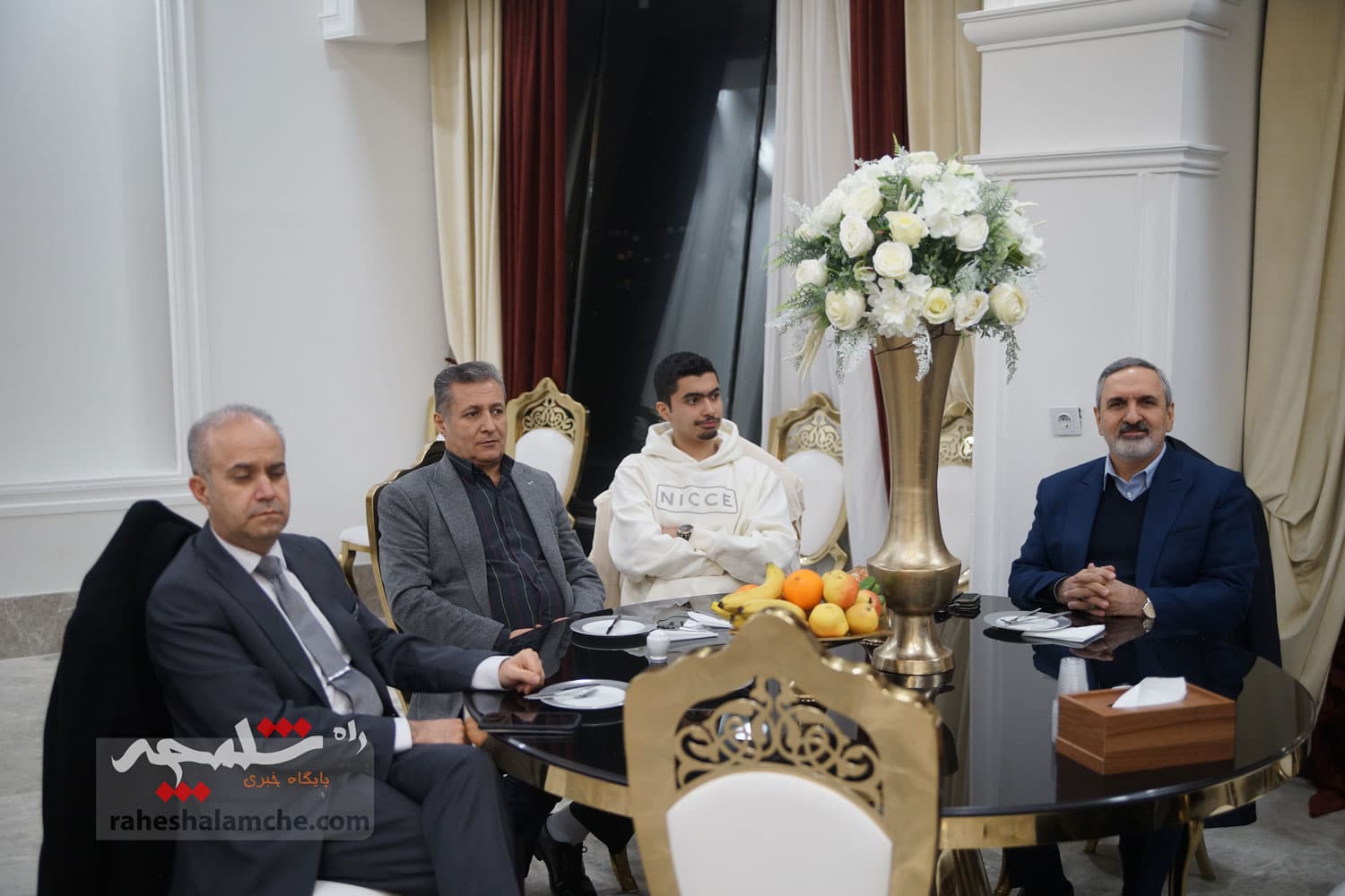 چه کسانی در نخستین کنگره ملی حامیان صلح ایران حضور داشتند؟ +تصاویر — تصویر 26