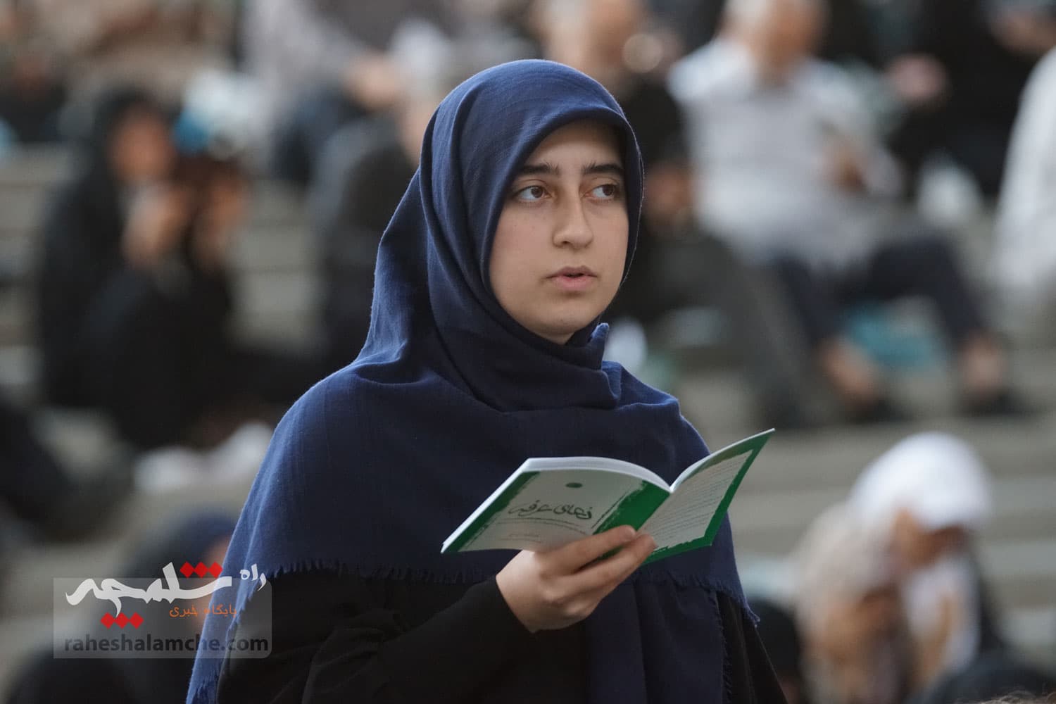 مراسم دعای عرفه در مصلی امام خمینی(ره) برگزار شد +تصاویر — تصویر 111