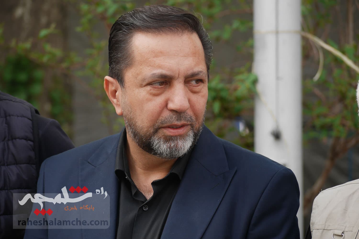 چه کسانی در مراسم تشییع پیکر «عمو ظلی» حضور دارشتند +تصاویر — تصویر 20
