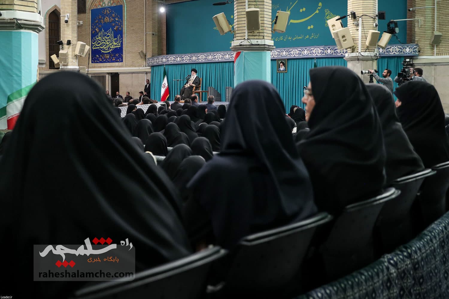 دیدار هزاران کارگر با رهبر انقلاب +تصاویر — تصویر 61