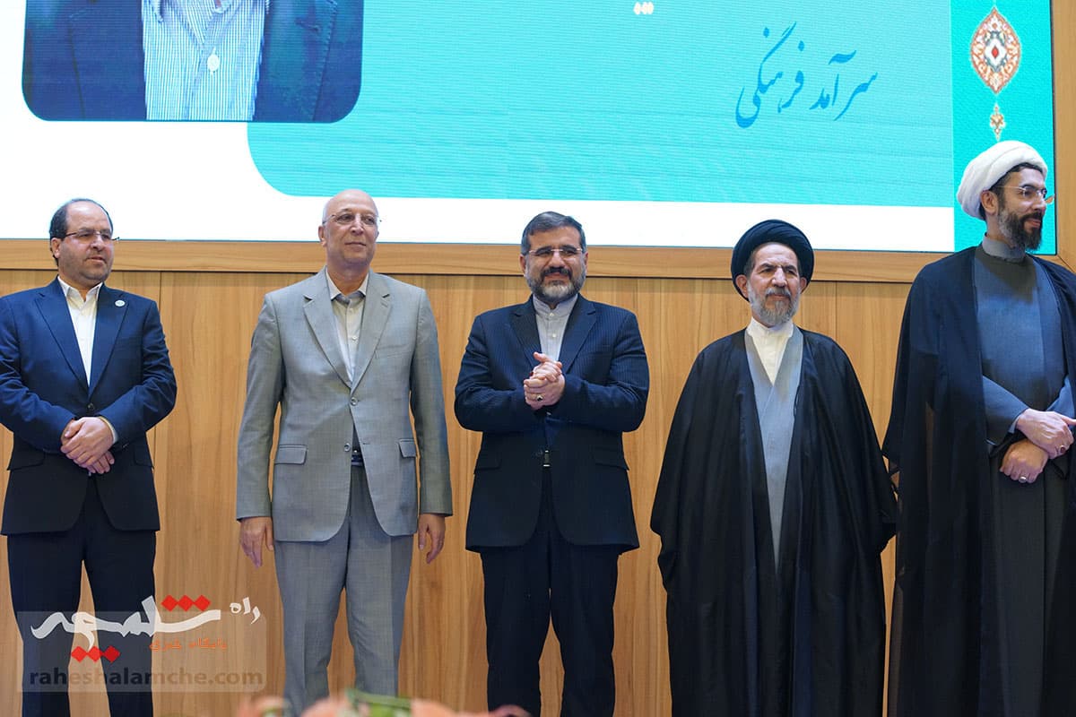 گزارش تصویری نخستین جشنواره فرهنگی دانشگاه تهران — تصویر 40