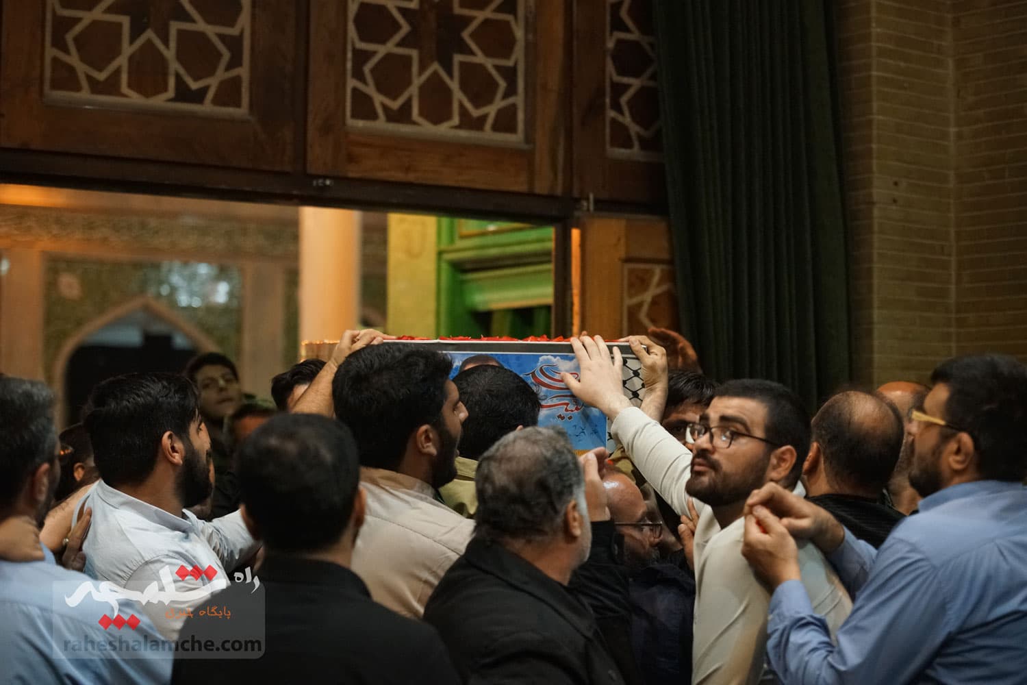 وداع باشکوه با پیکر مطهر شهید راه قدس +تصاویر — تصویر 18