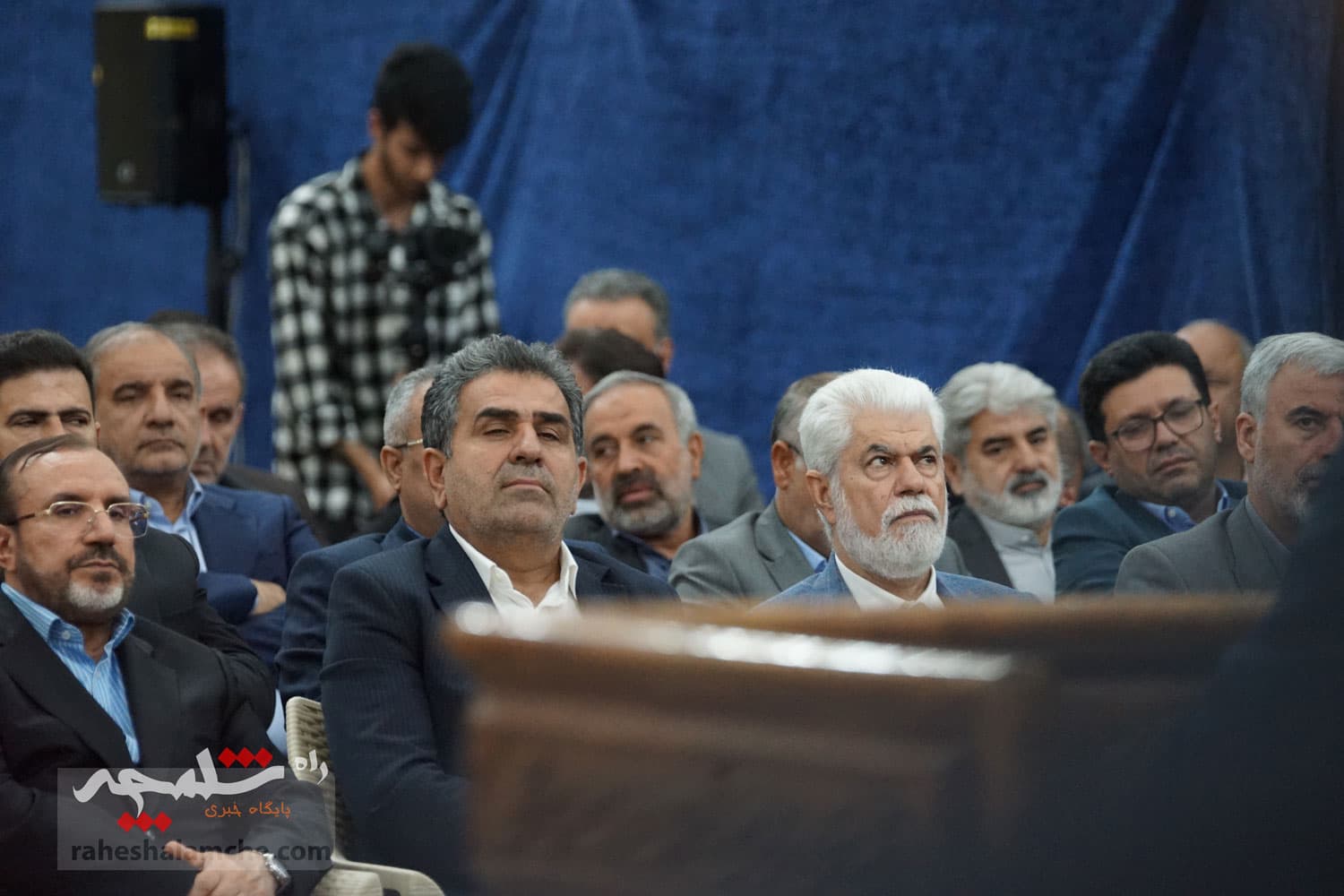 حضور نمایندگان مجلس در حرم امام خمینی(ره) +تصاویر — تصویر 103