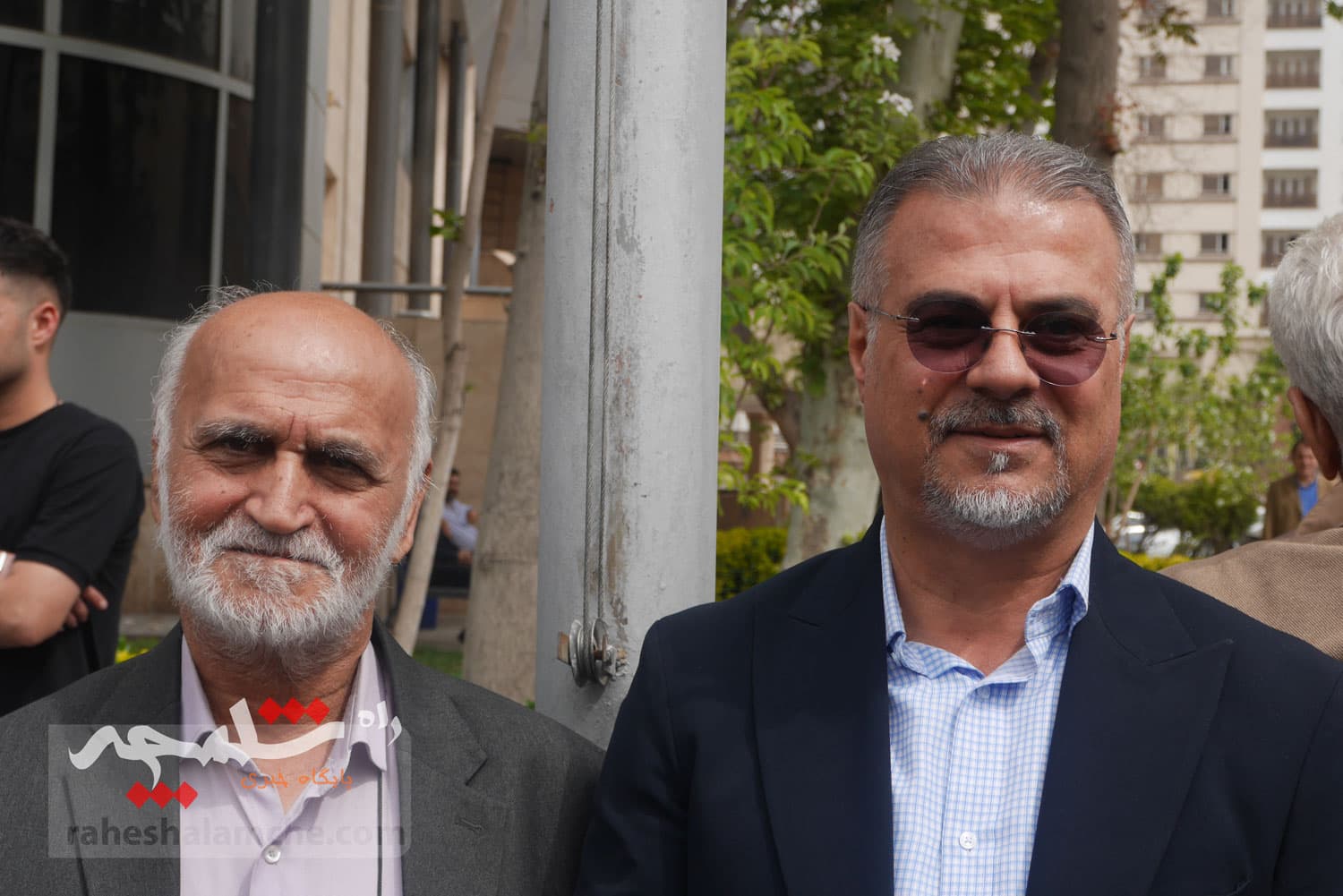 چه کسانی در مراسم تشییع پیکر «عمو ظلی» حضور دارشتند +تصاویر — تصویر 49