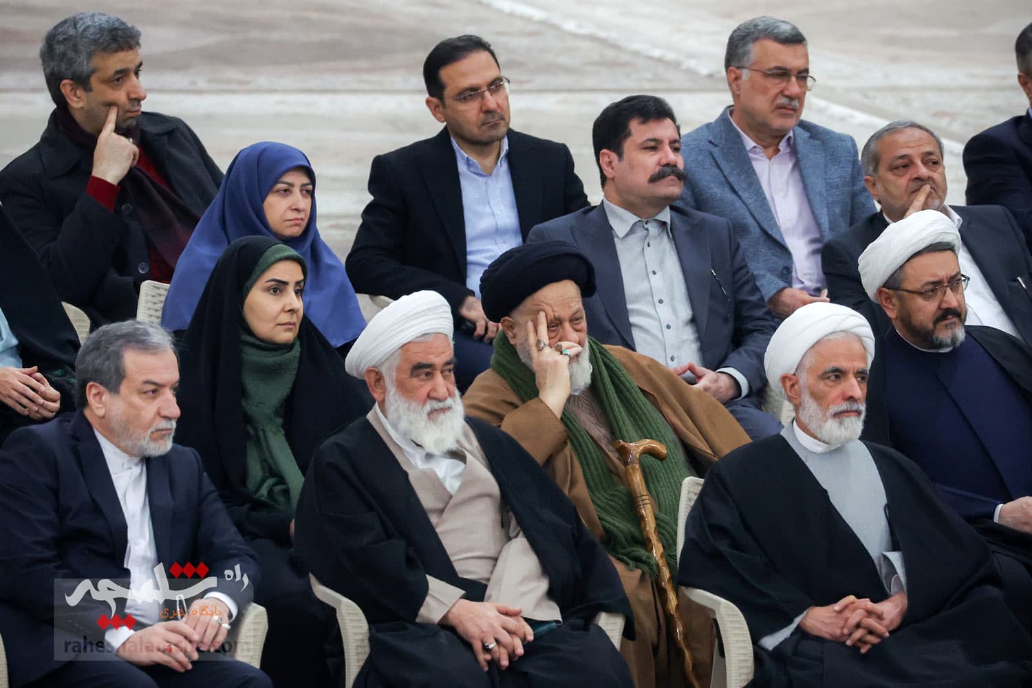 تجدید میثاق هیئت دولت با آرمانهای امام راحل و شهدای انقلاب اسلامی +تصاویر — تصویر 17