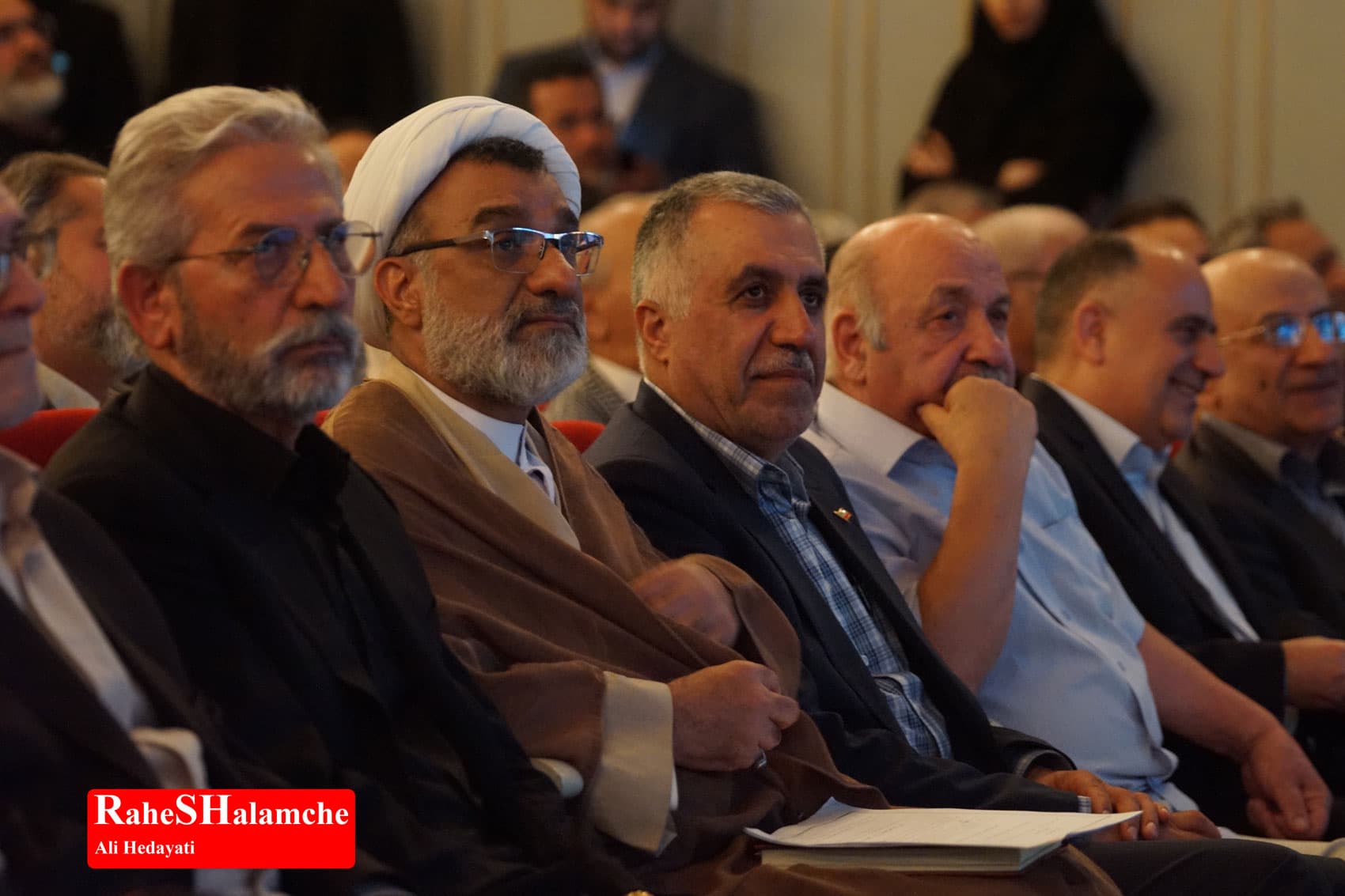 پزشکیان پا به توپ شد +تصاویر — تصویر 15
