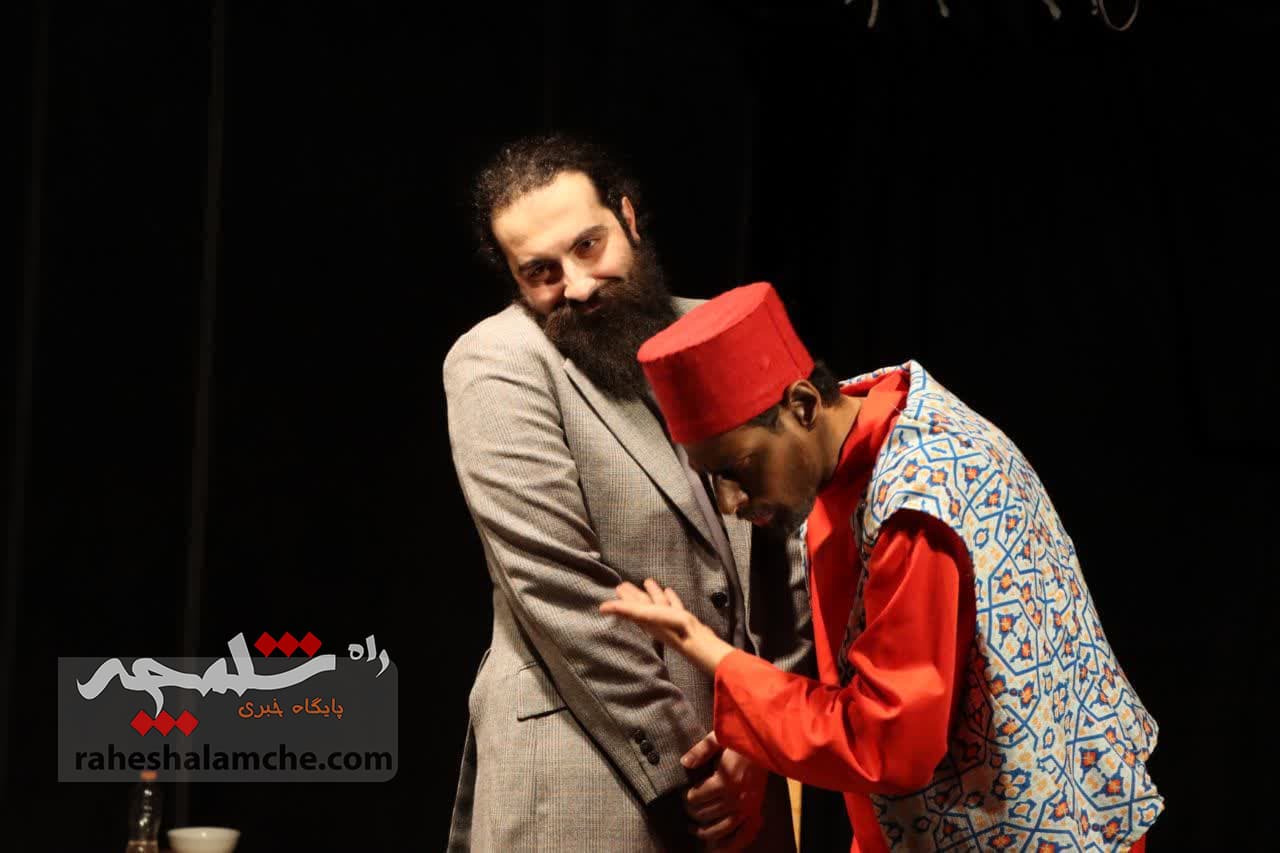 شقایق عوض زاده با «بچه ارباب» به صحنه آمد +تصاویر — تصویر 2
