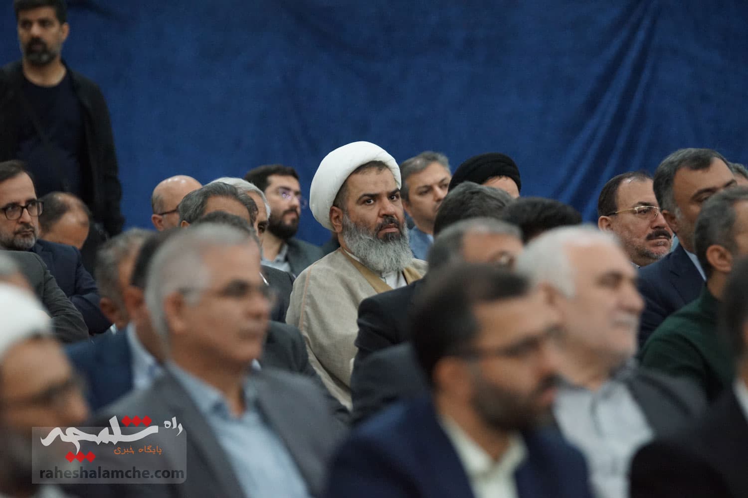 حضور نمایندگان مجلس در حرم امام خمینی(ره) +تصاویر — تصویر 62