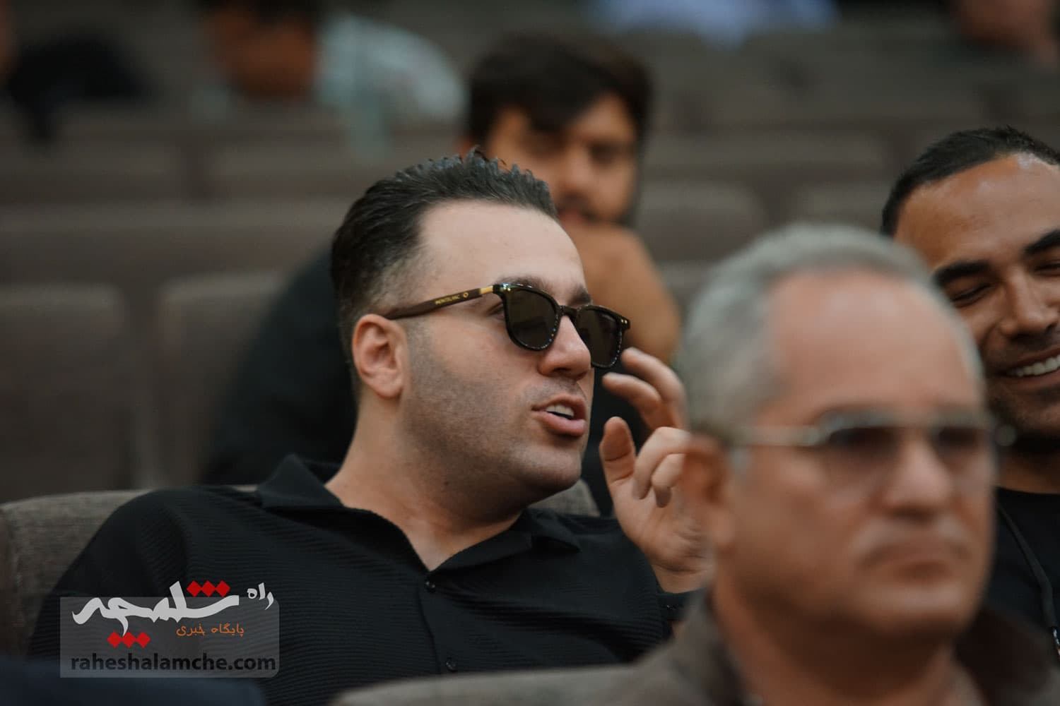 مراسم ختم پدر خداداد عزیزی چه کسانی بودند؟ +تصاویر(1) — تصویر 73