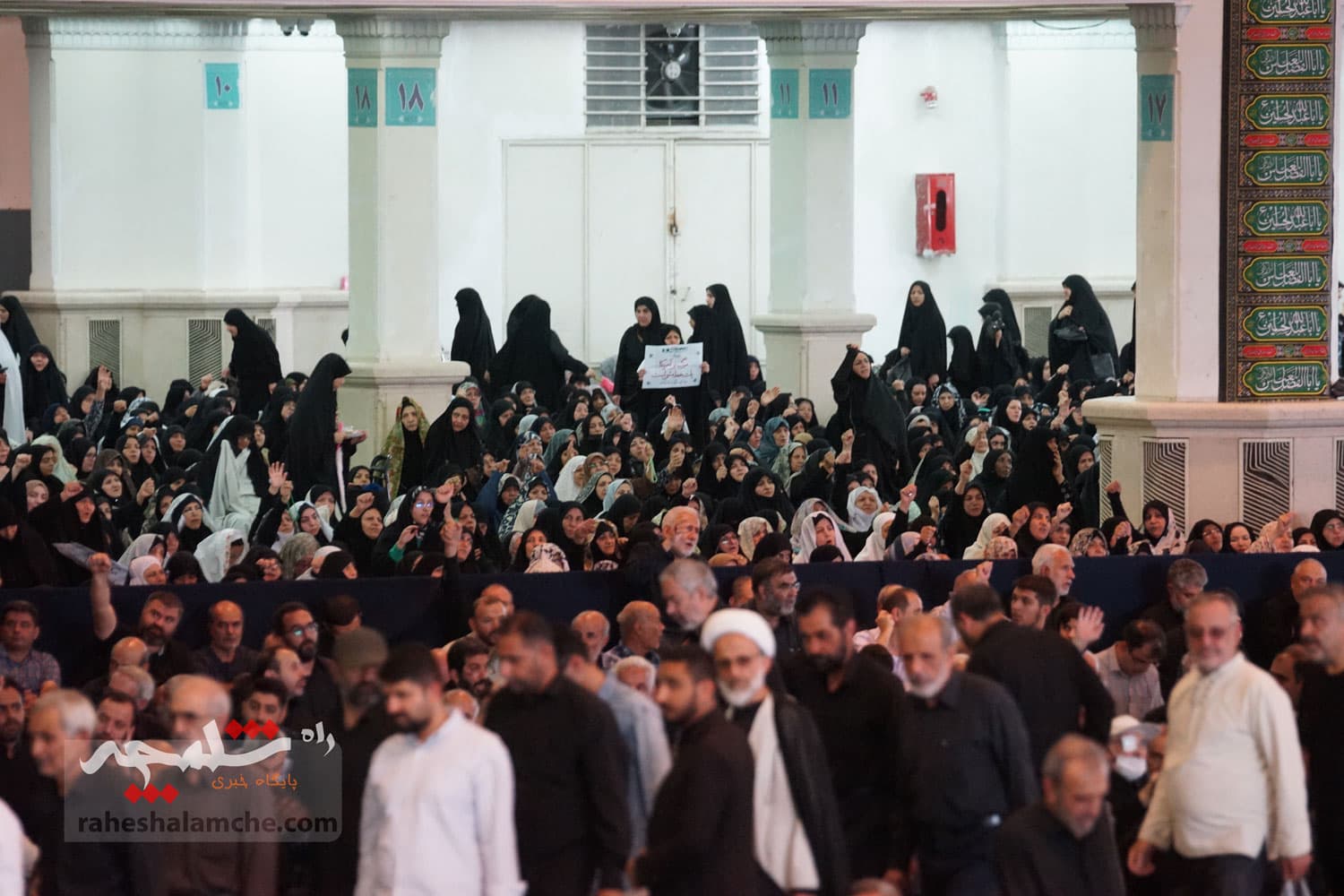 نماز جمعه تهران برگزار شد +تصاویر — تصویر 54