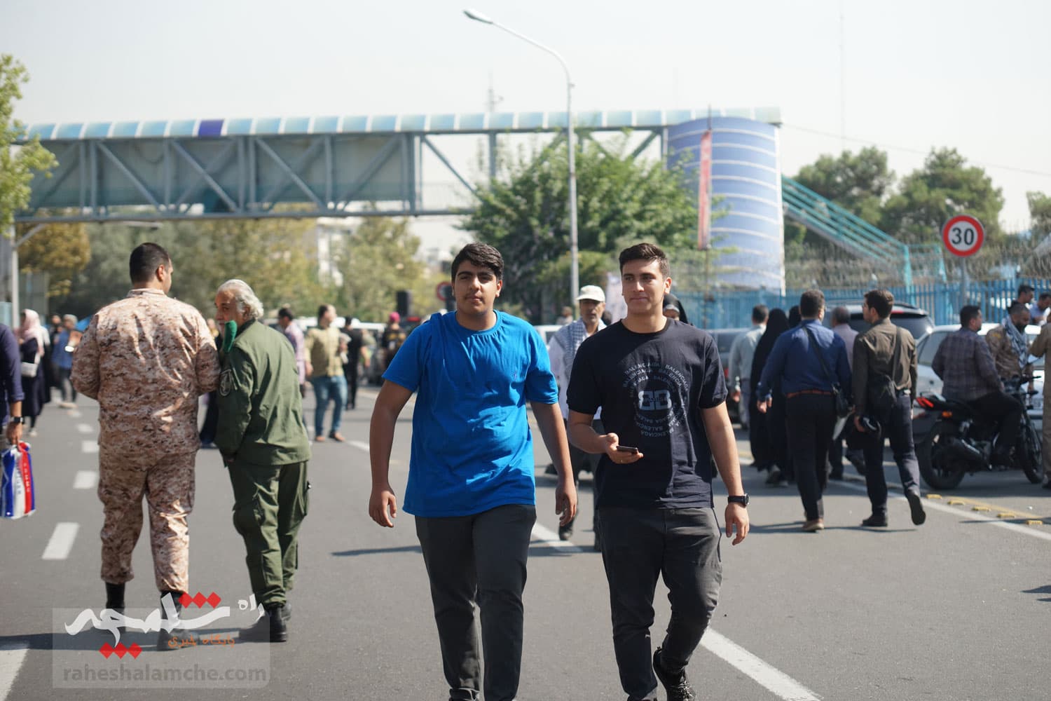 حاشیههای تصویری نمازجمعه امروز تهران — تصویر 48