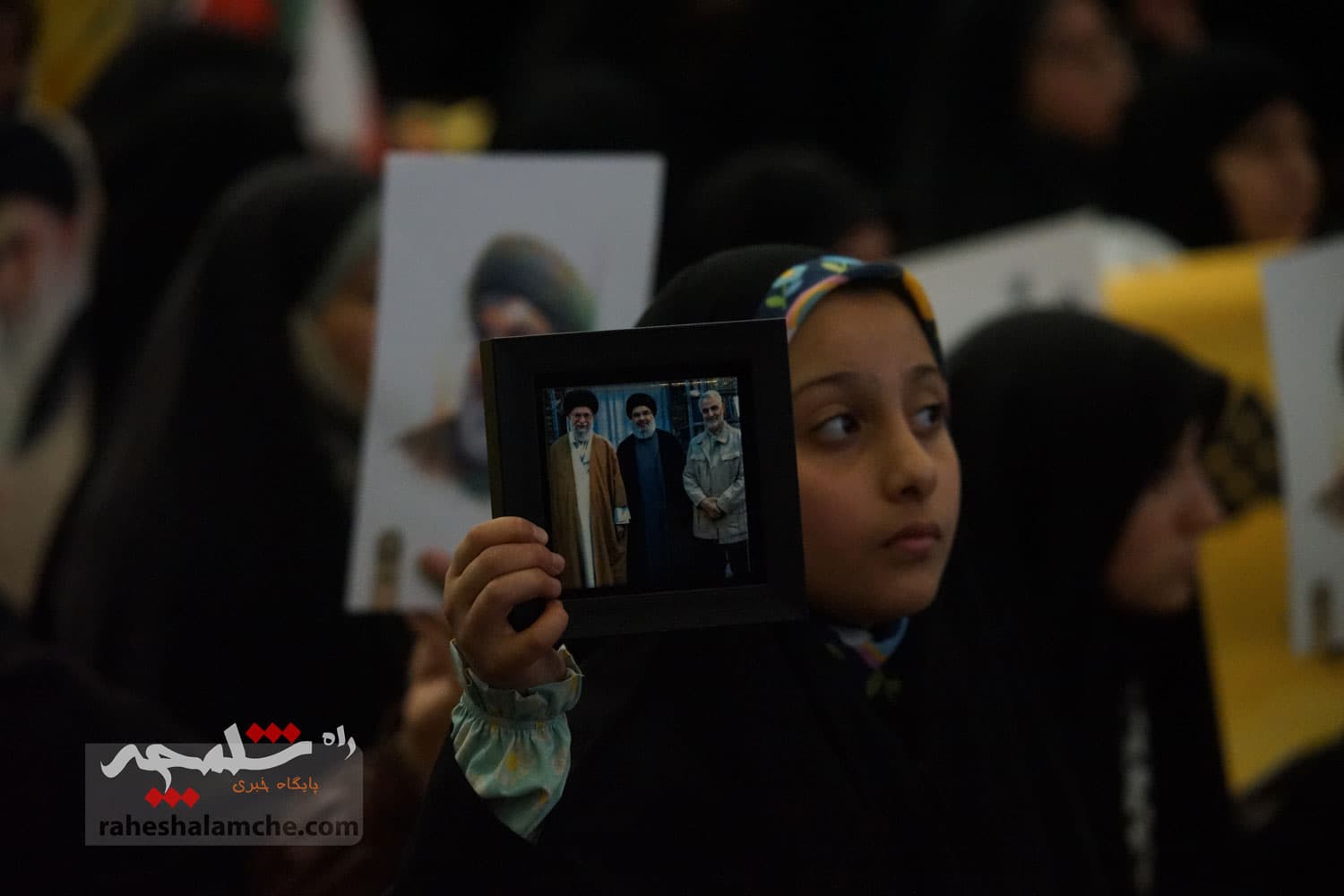 مراسم گرامیداشت شهید سیدحسن نصرالله در مصلی تهران برگزار شد +تصاویر — تصویر 69