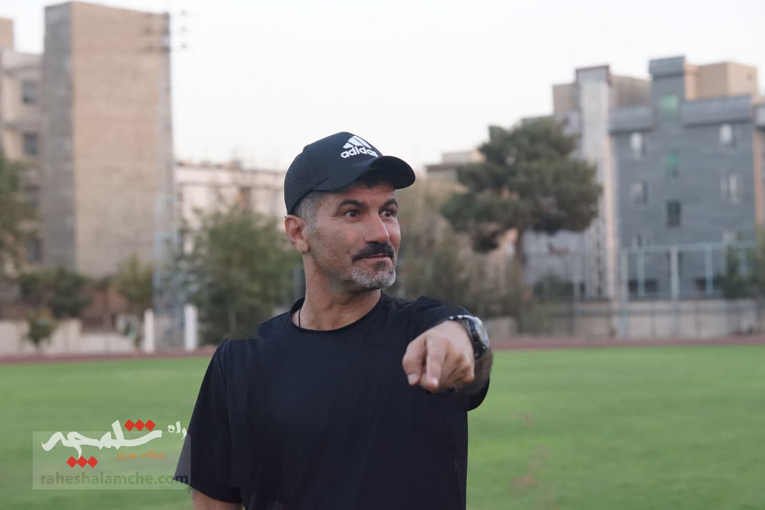 اردوی تیم فوتبال نفت و گاز گچساران با داریوش یزدی +تصاویر — تصویر 56