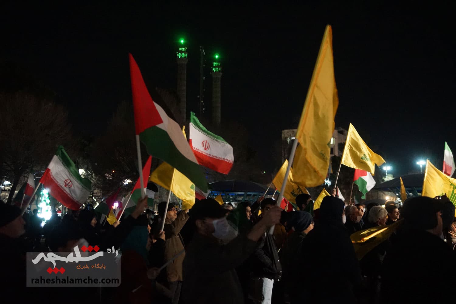 برگزاری جشن پیروزی غزه در میدان هفتحوض تهران +تصاویر — تصویر 56
