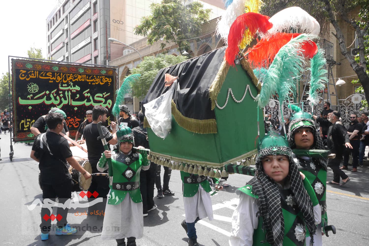 دسته عزادارای خاص در تهران +تصاویر — تصویر 20