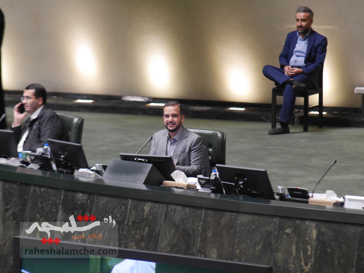 دومین روز بررسی بودجه 1404 در صحن علنی مجلس چه گذشت؟ +تصاویر — تصویر 36