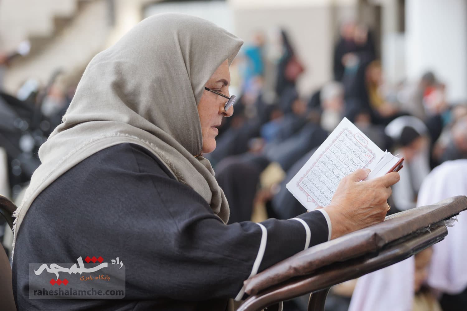 مراسم دعای عرفه در مصلی امام خمینی(ره) برگزار شد +تصاویر — تصویر 18