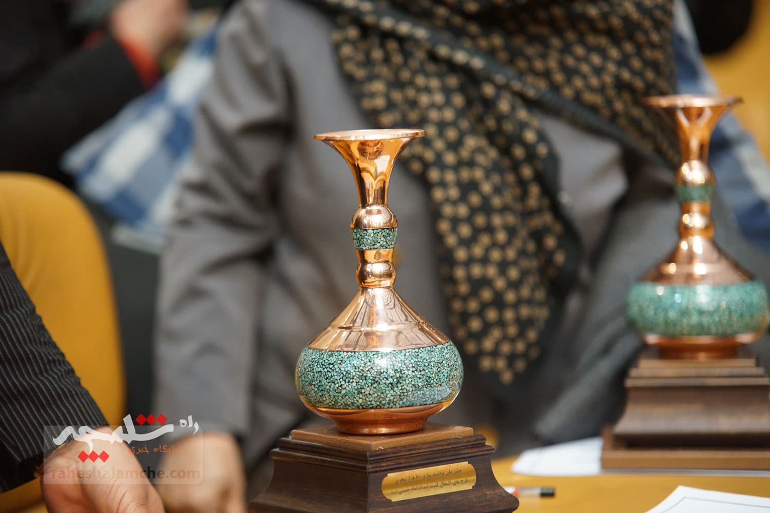 آیین تجلیل از طرحهای برگزیده اشتغال آفرین در کمیته امداد با حضور پزشکیان +تصاویر — تصویر 120