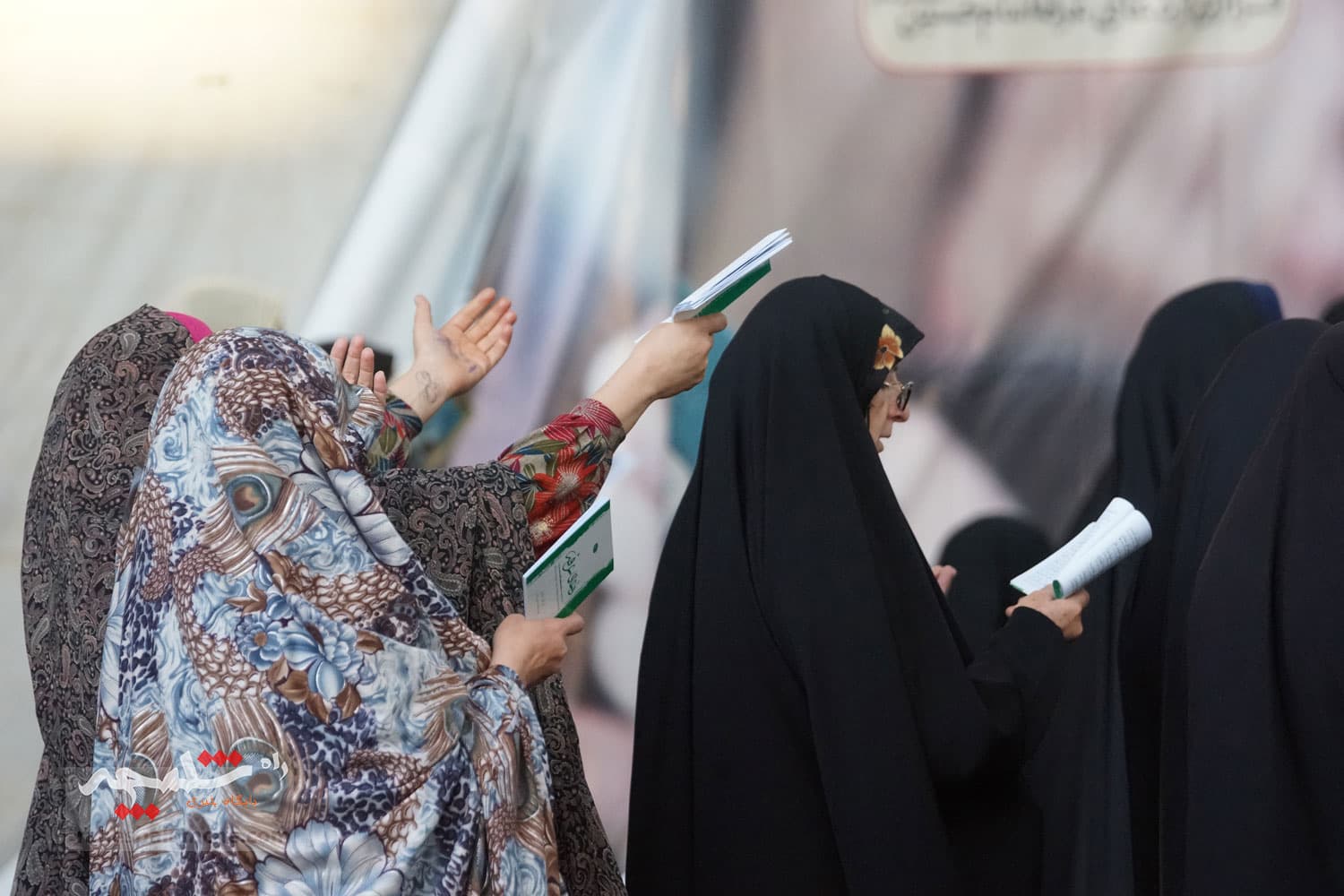 مراسم دعای عرفه در مصلی امام خمینی(ره) برگزار شد +تصاویر — تصویر 117