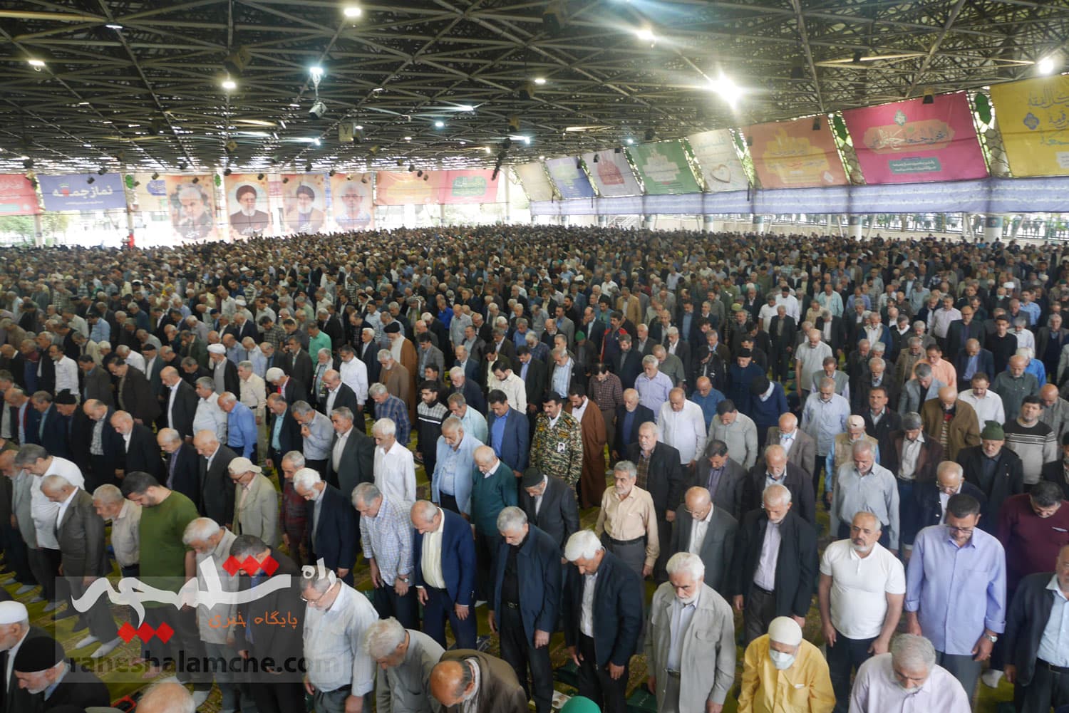 نماز جمعه 15 فروردین تهران برگزار شد +تصاویر — تصویر 73