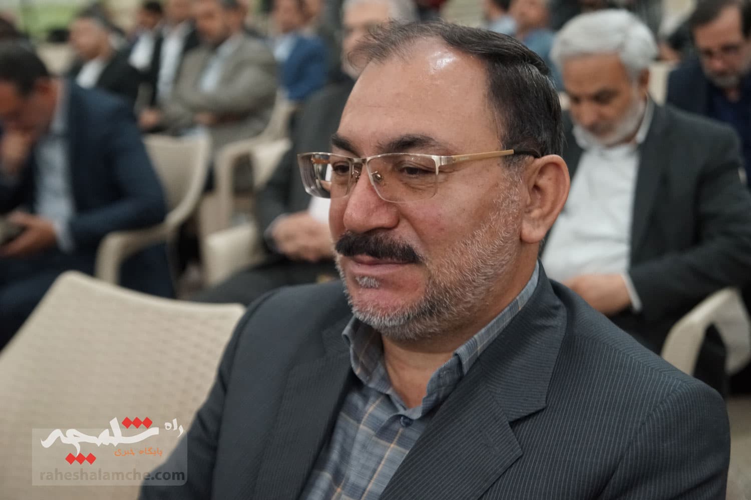 حضور نمایندگان مجلس در حرم امام خمینی(ره) +تصاویر — تصویر 87