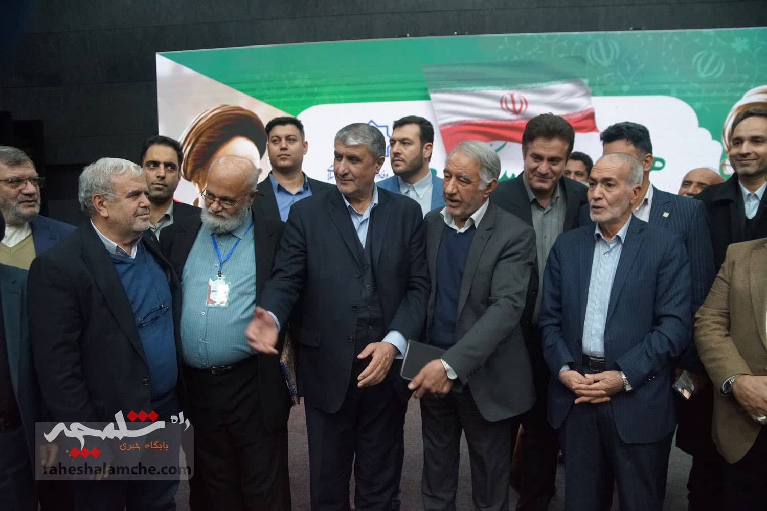 در نشست جمعیت وفاداران انقلاب اسلامی چه گذشت؟ +تصاویر — تصویر 86