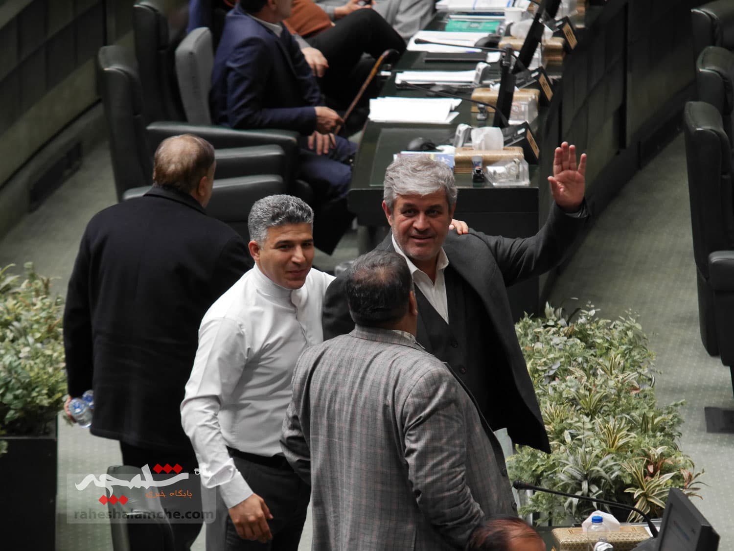 گزارش تصویری اولین روز بررسی لایحه بودجه 1404 مجلس شورای اسلامی — تصویر 39