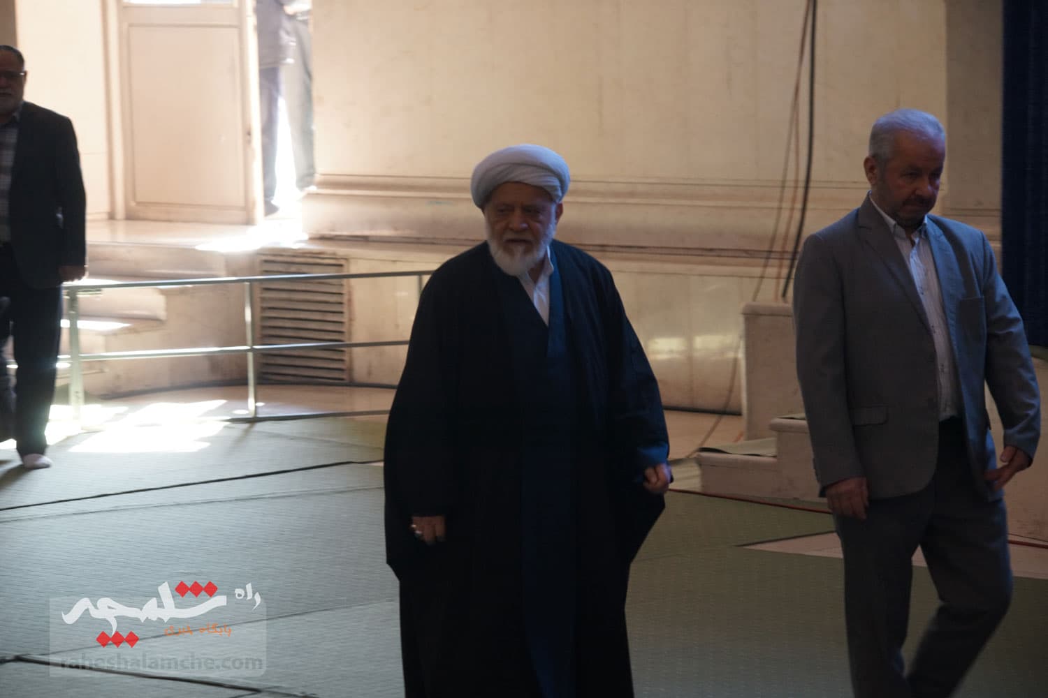 نماز جمعه این هفته تهران برگزار شد +تصاویر — تصویر 16