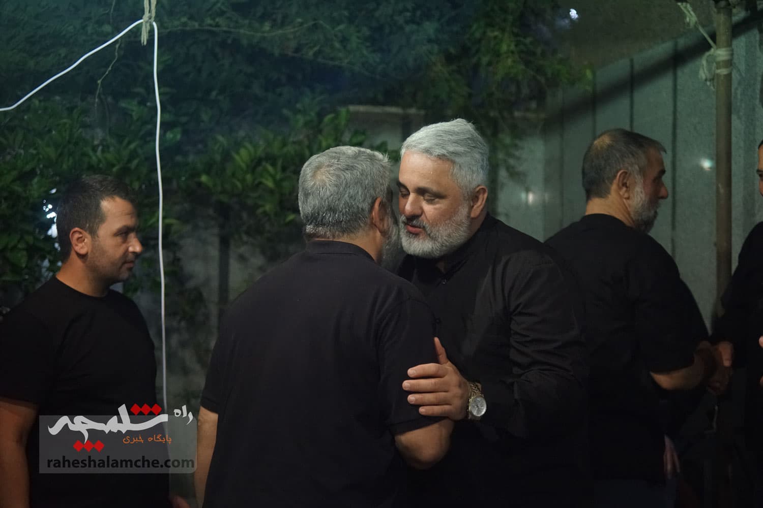 پخت آش نذری و روضه خانگی در شب 28 صفر +تصاویر — تصویر 30