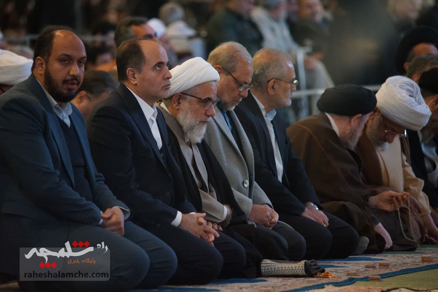 نماز جمعه تهران در آستانه ماه مبارک رمضان برگزار شد +تصاویر — تصویر 45