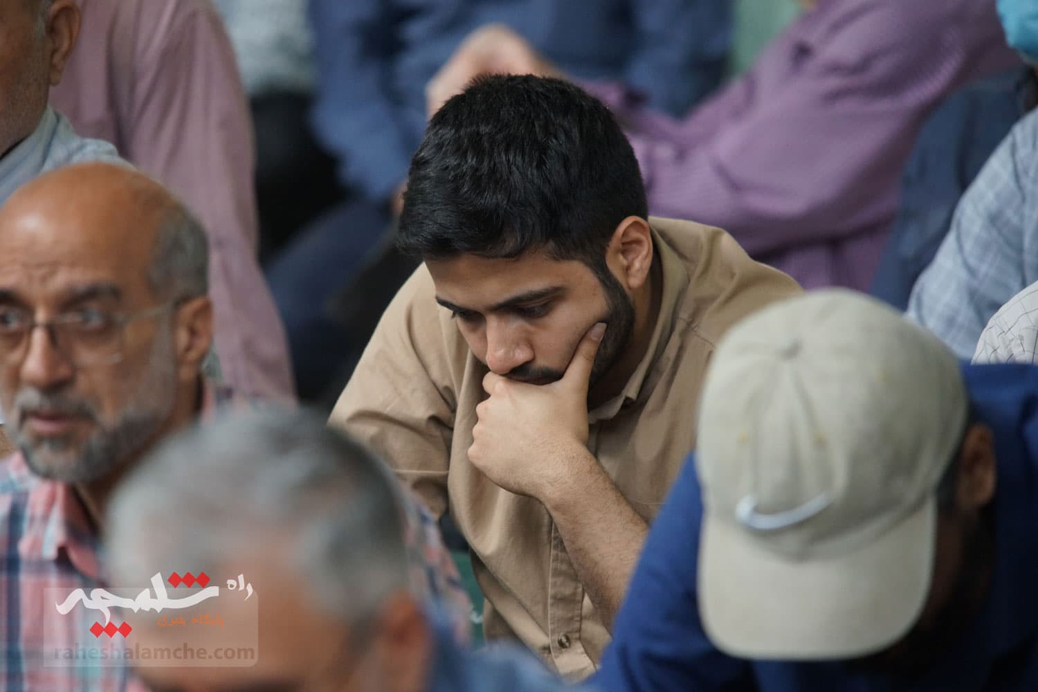 گزارش تصویری نماز جمعه تهران- 22 فروردین — تصویر 76