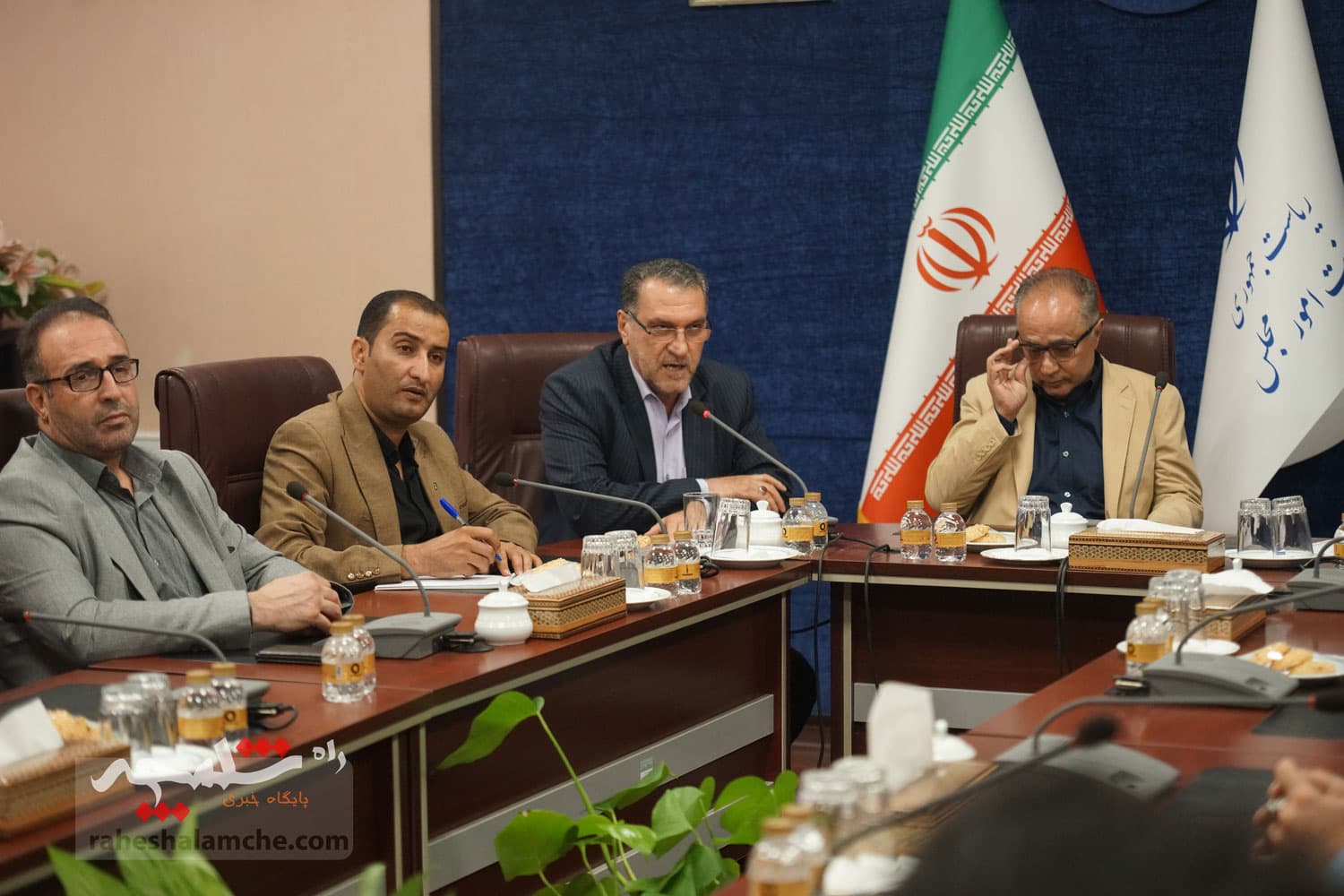 گزارش تصویری اولین روز کاری شهرام دبیری معاون پارلمانی رئیسجمهور — تصویر 5