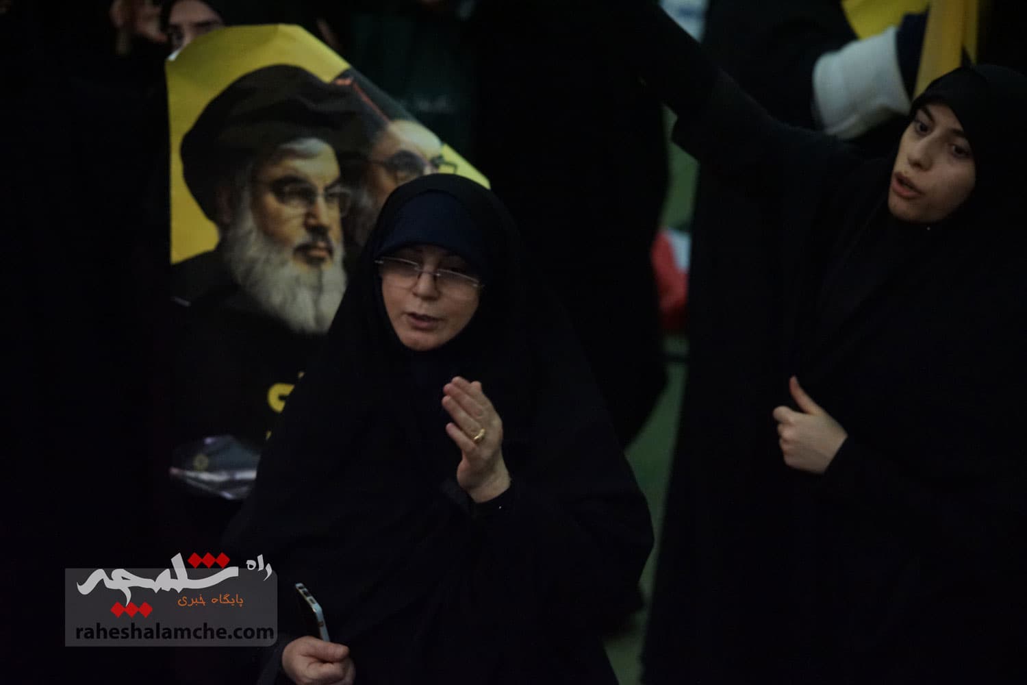 مراسم گرامیداشت شهید سیدحسن نصرالله در مصلی تهران برگزار شد +تصاویر — تصویر 82