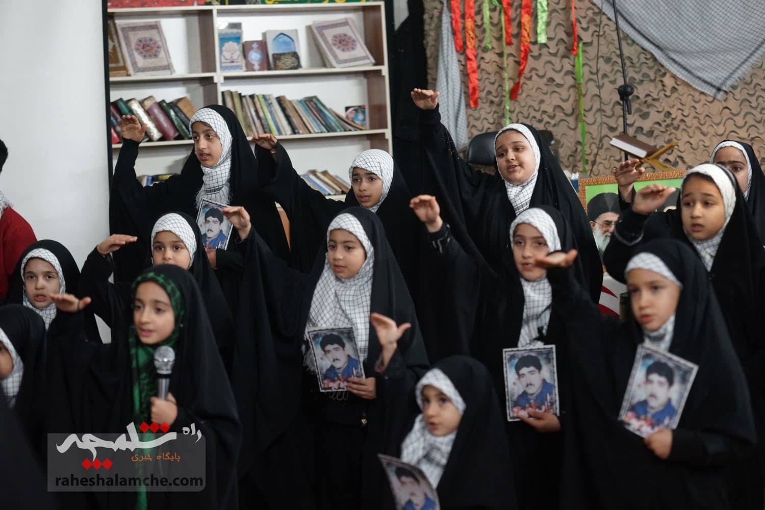 برگزاری یادواره شهدا در روستایی که فقط یک شهید مفقودالاثر دارد +تصاویر — تصویر 48