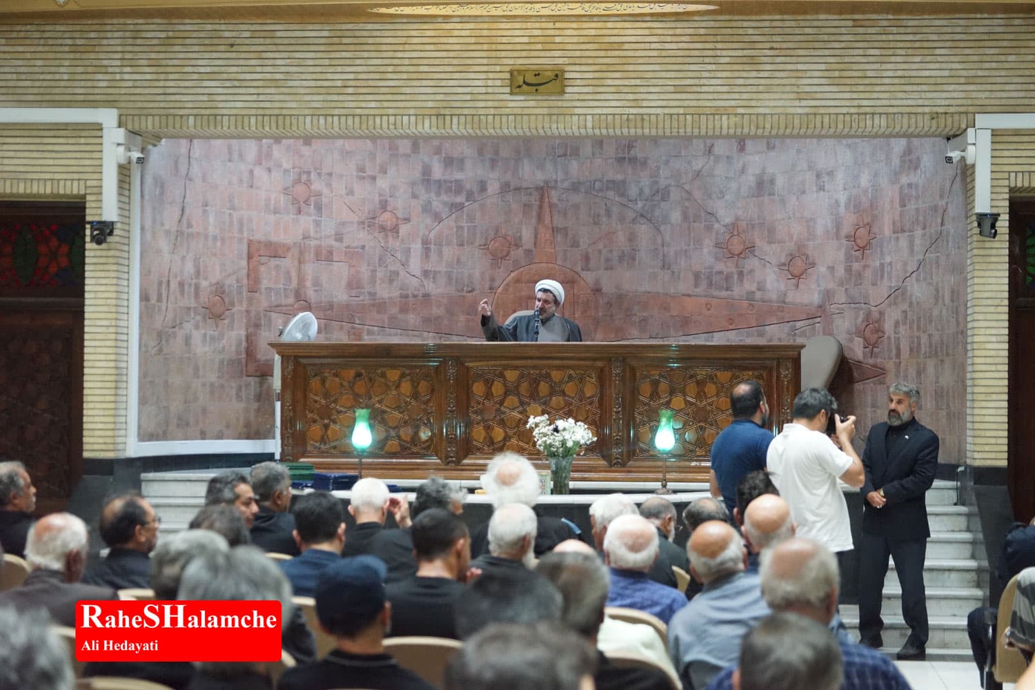 مراسم ختم رضا سوختهسرایی در غیاب مازندرانیها +تصاویر — تصویر 77