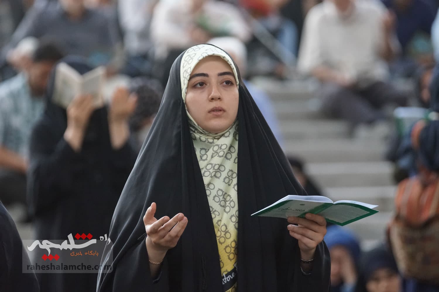 مراسم دعای عرفه در مصلی امام خمینی(ره) برگزار شد +تصاویر — تصویر 114