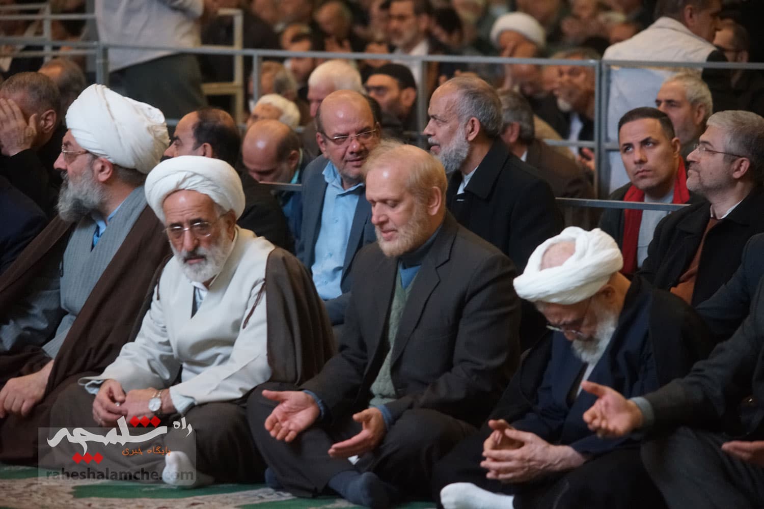 نمازجمعه تهران در روز نیمه شعبان برگزار شد +تصاویر — تصویر 30