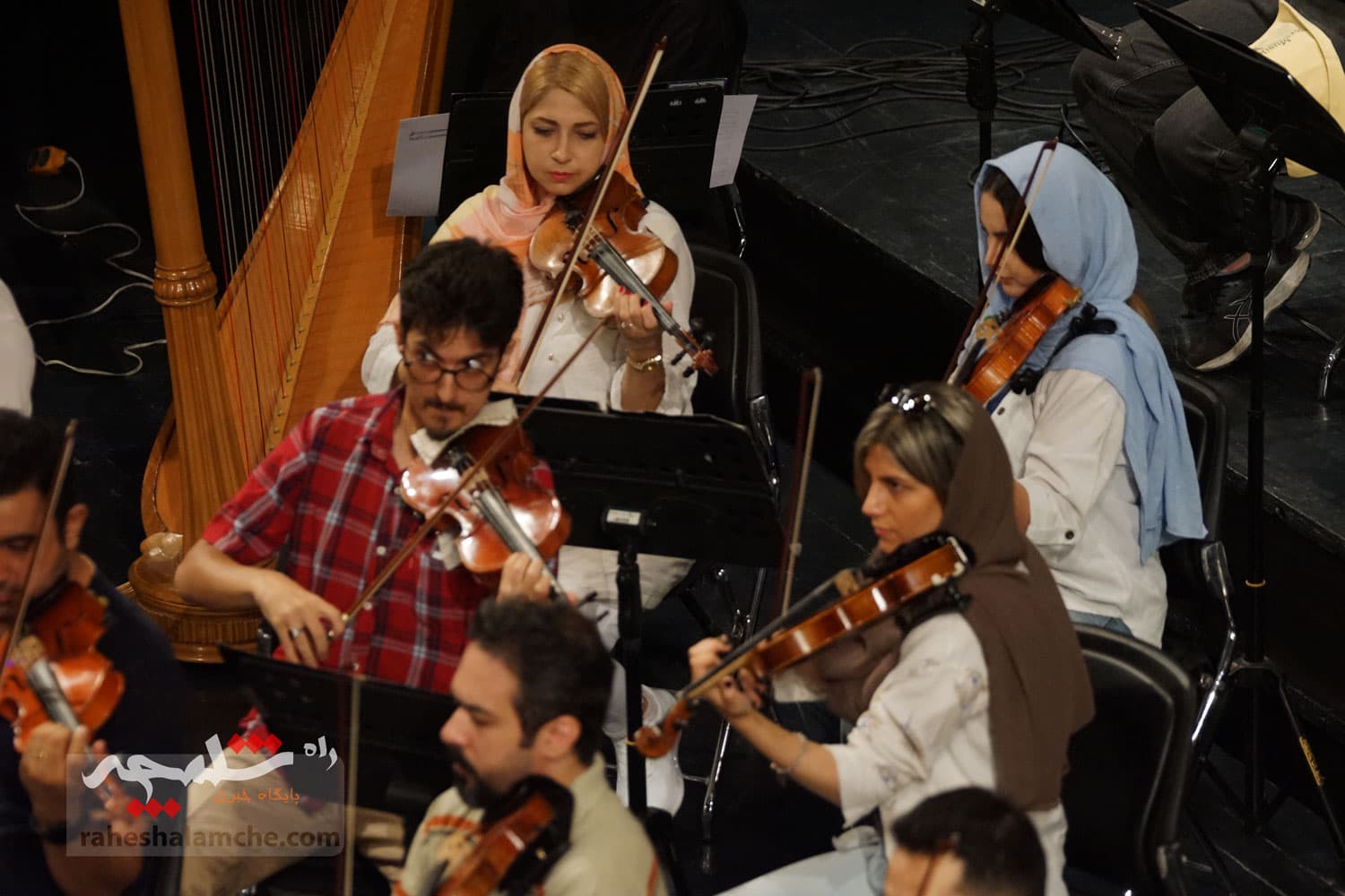 تمرین ارکستر سمفونیک در تالار وحدت تهران +تصاویر — تصویر 34