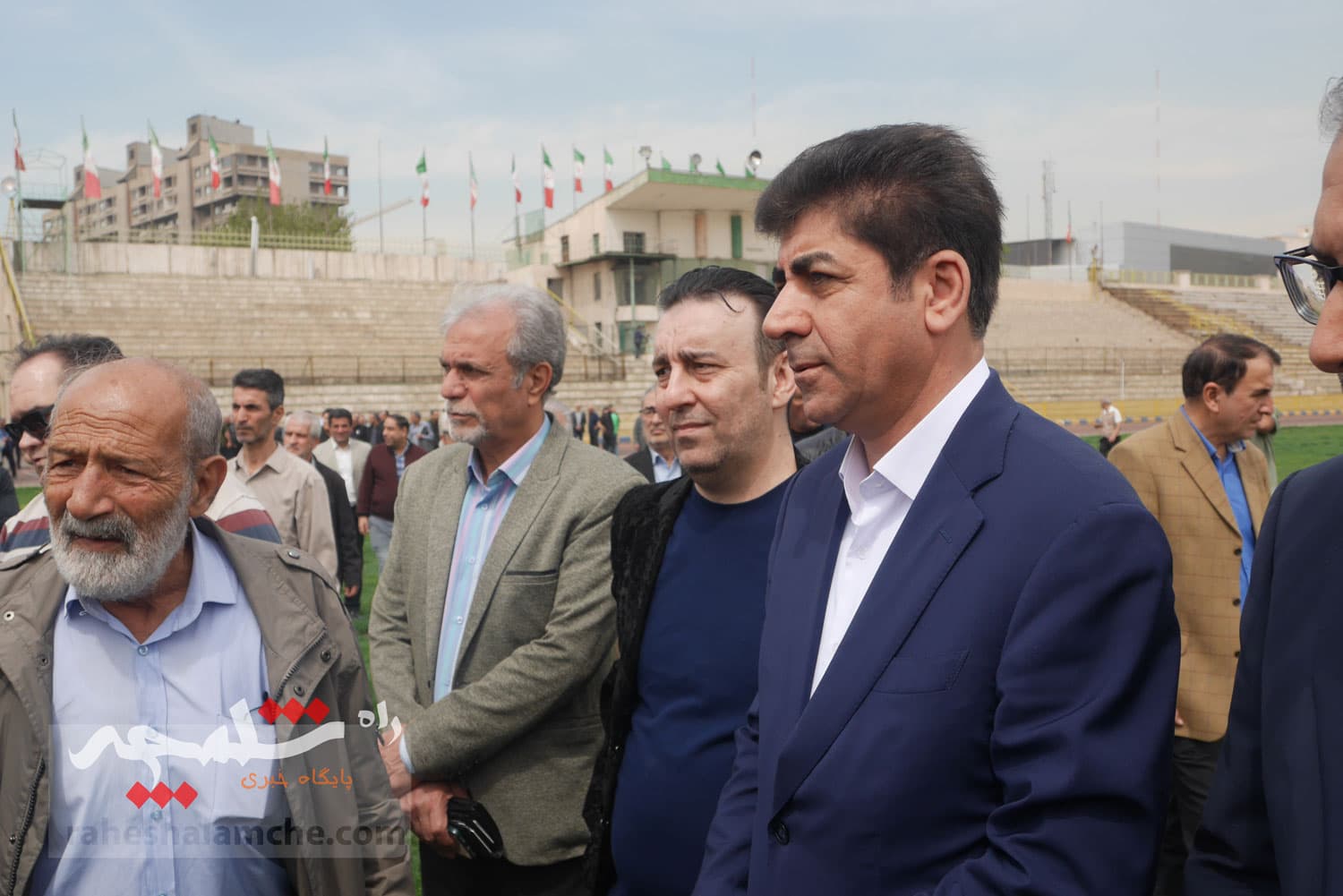 چه کسانی در مراسم تشییع پیکر «عمو ظلی» حضور دارشتند +تصاویر — تصویر 112