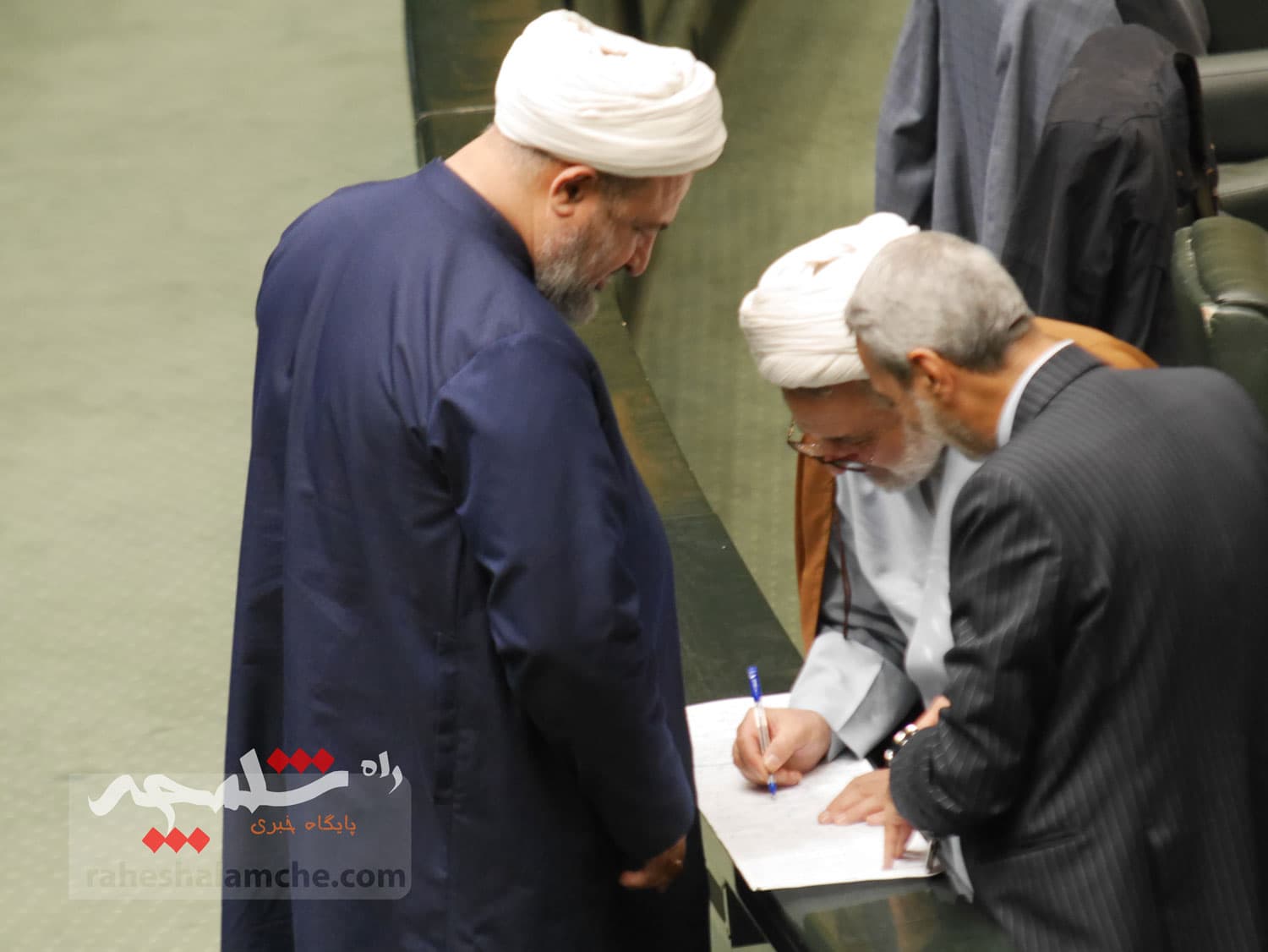 دومین روز بررسی بودجه 1404 در صحن علنی مجلس چه گذشت؟ +تصاویر — تصویر 25